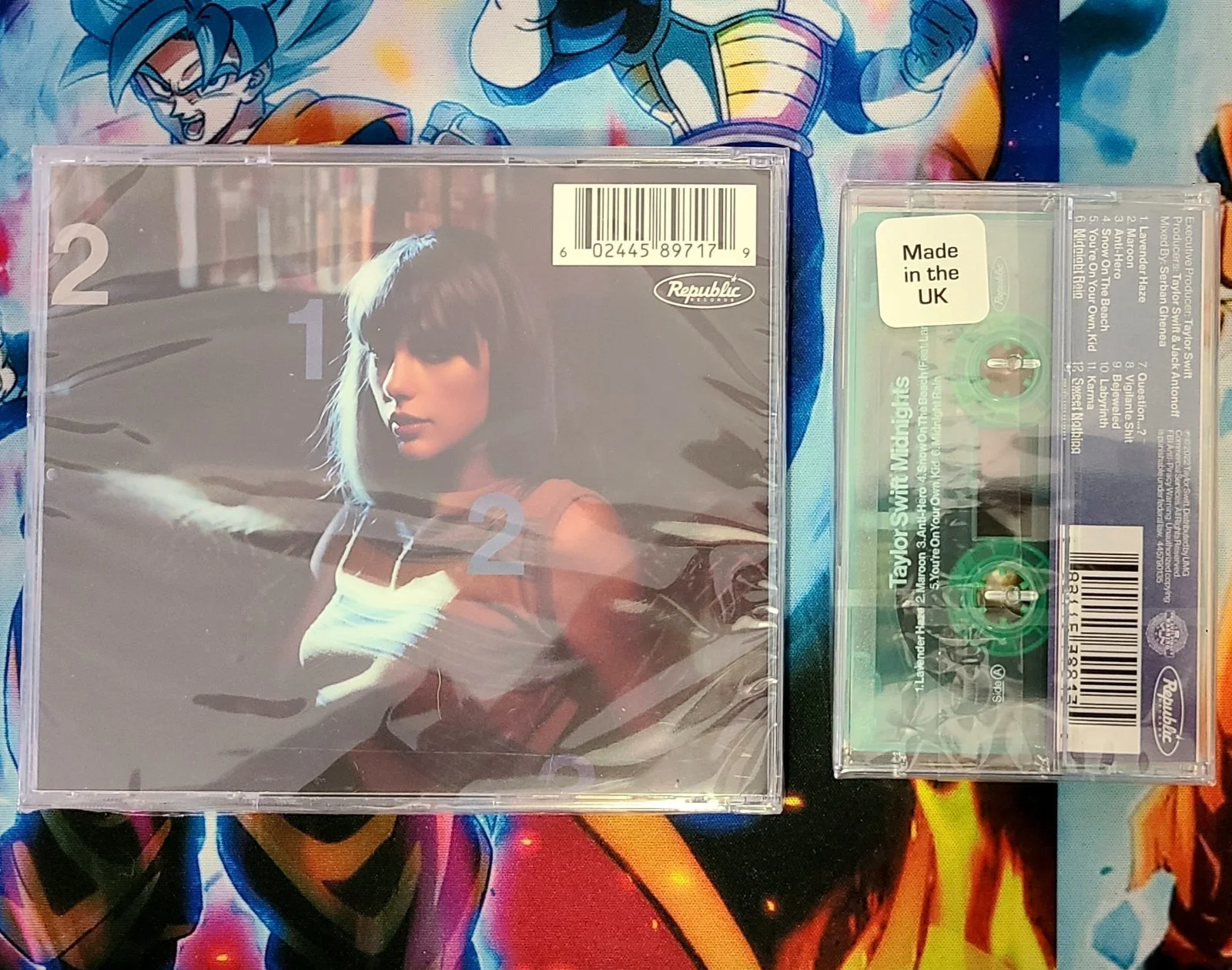Taylor Swift Midnights Signed Jade Vinyl + Signed Moonstone CD + Cassette, image 4