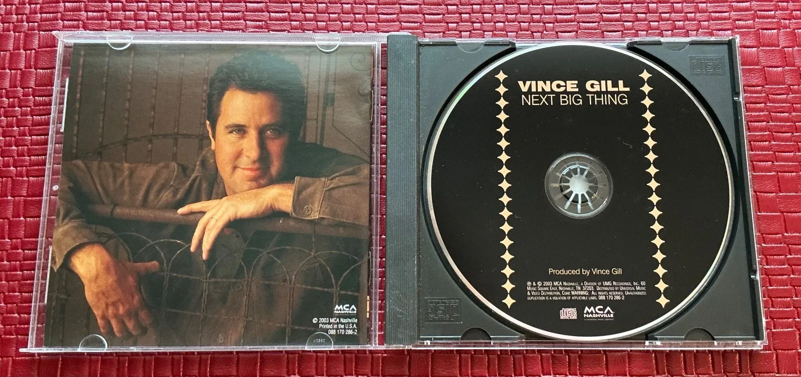 VINCE GILL Signed Next Big Thing CD Deluxe Autographed, image 3