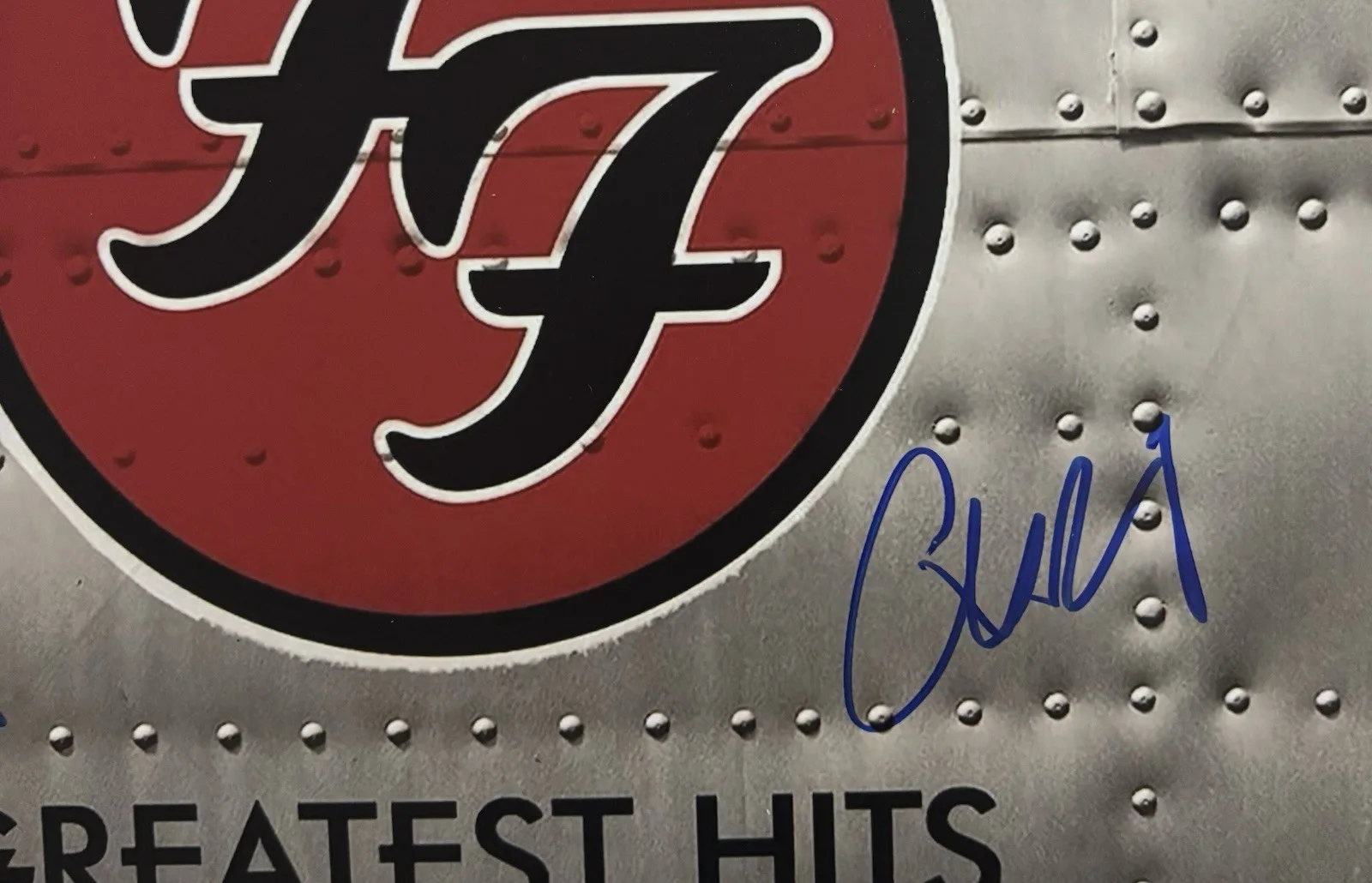 Foo Fighters Josh FREESE + Chris Shiflett Signed 8 x 10 Photo! Music! W/COA, изображение 3