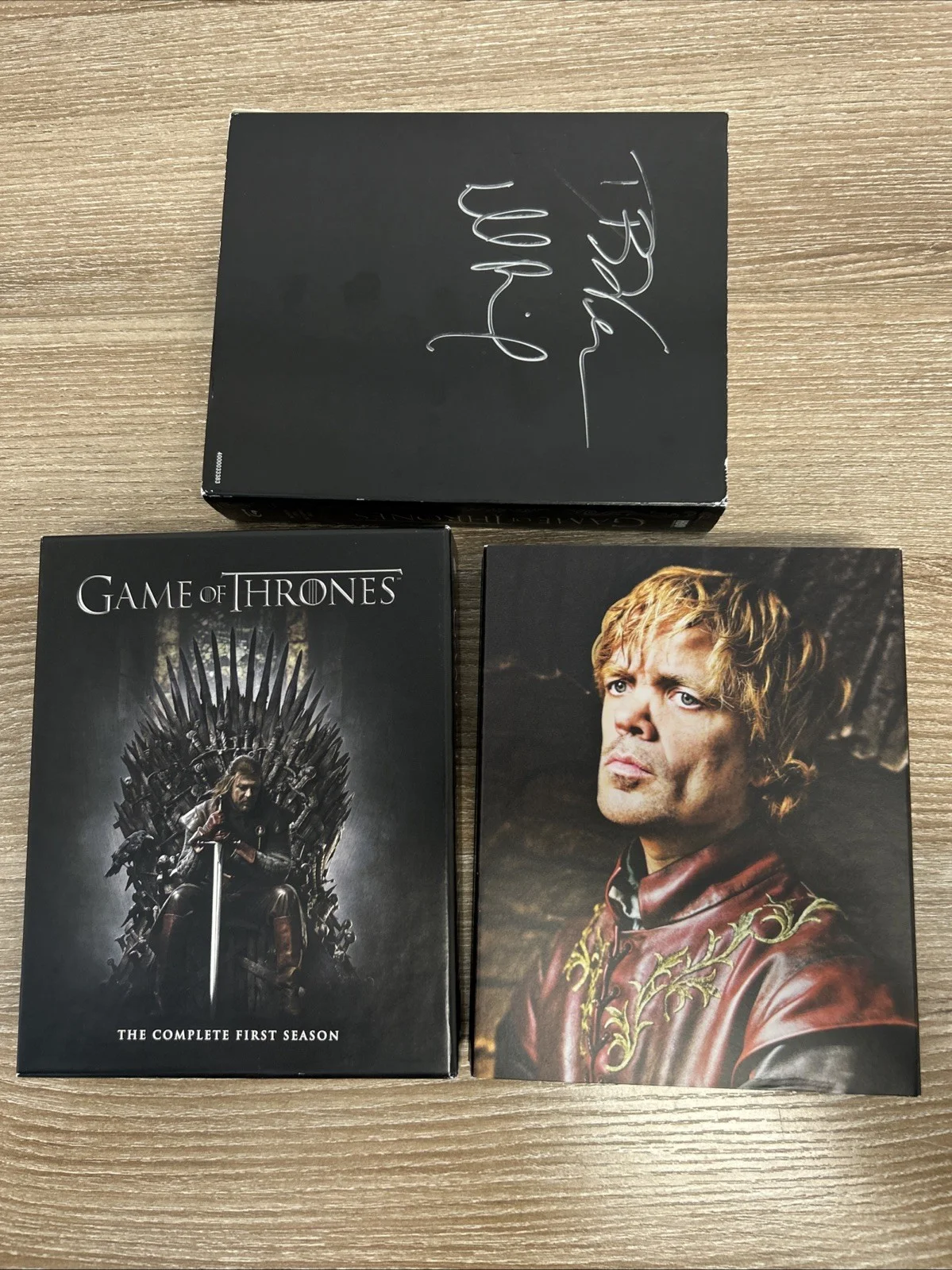 David Benioff, D.B. Weiss — Authentic GAME OF THRONES Benioff Weiss Signed First Season DVD Box Set HBO, изображение 3