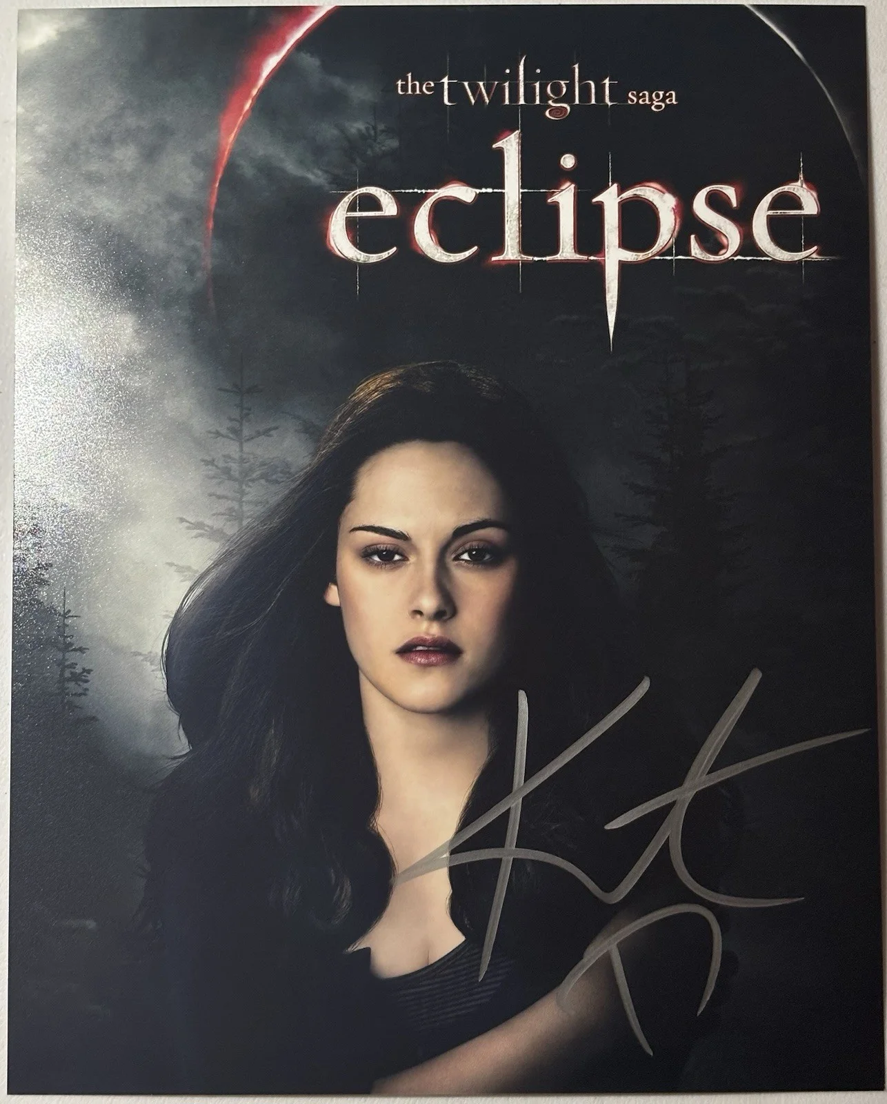 Kristen Stewart — Kristen Stewart Signed Photo, 8x10 with COA, Twilight