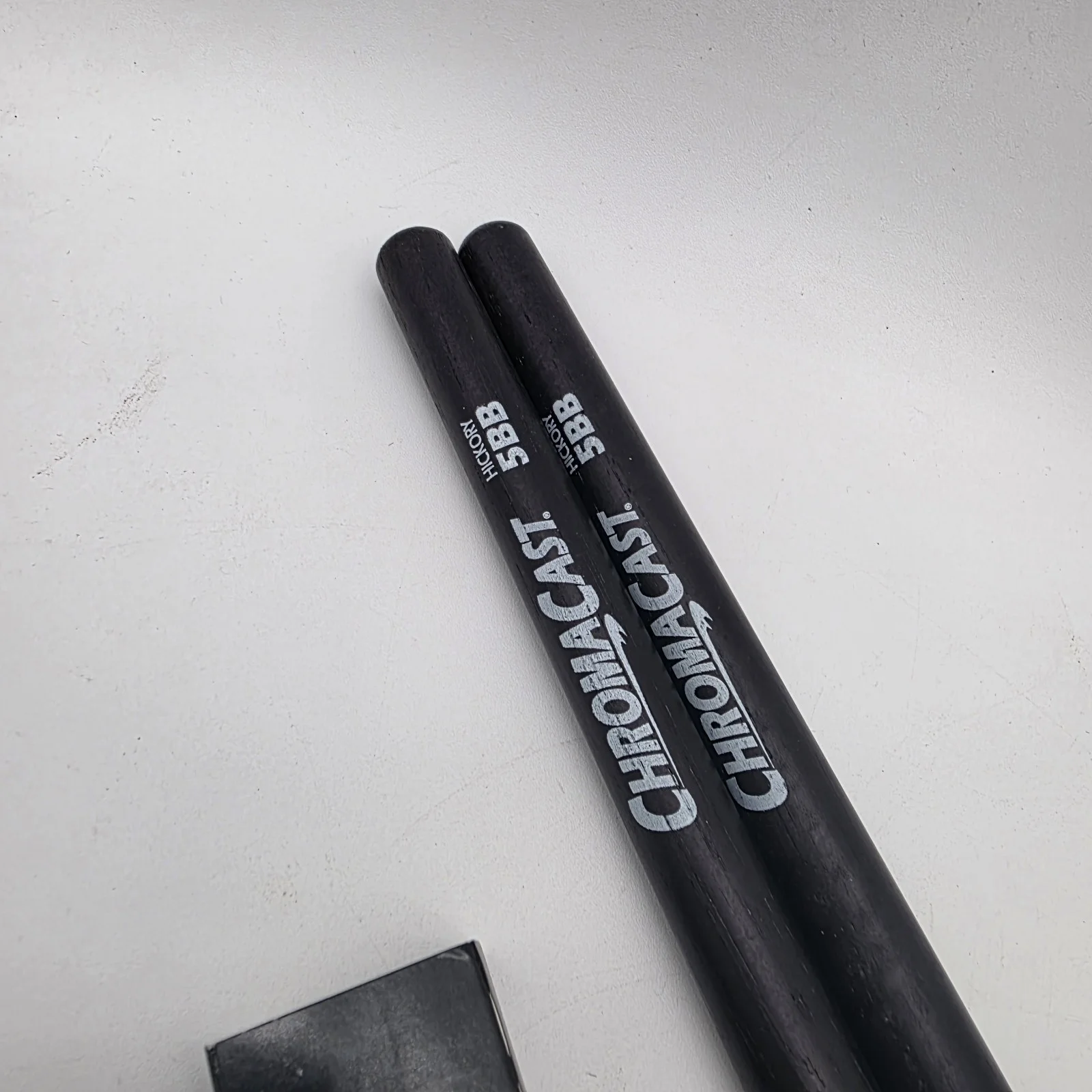 Vinny Appice - signed Drumstick Black Sabbath Autographed Chroma Cast 5B, image 3