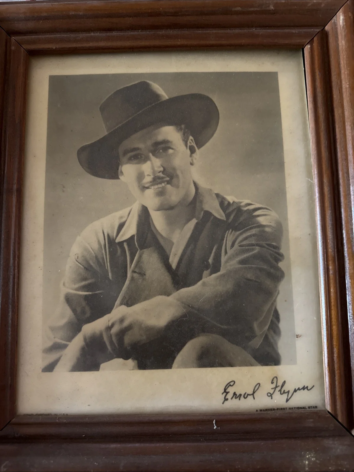 Yes — Erol Flynn, image 3