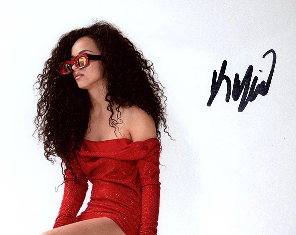 KIANA MADEIRA — Kiana Madeira signed 8x10 Photo MALCOLM IN THE MIDDLE L AUTOGRAPH Sexy ACOA COA, изображение 4
