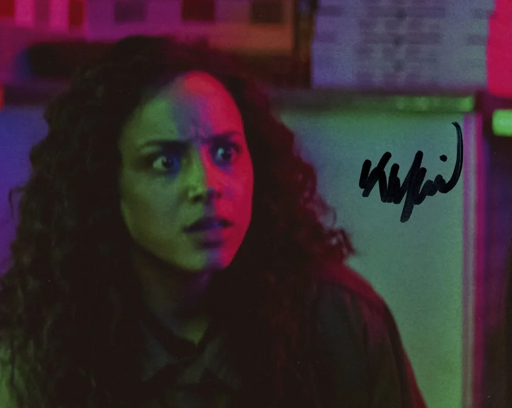 KIANA MADEIRA — iana Madeira signed "FEAR STREET" 8x10 Photo n MALCOLM IN MIDDLE Deena ACOA COA, изображение 4