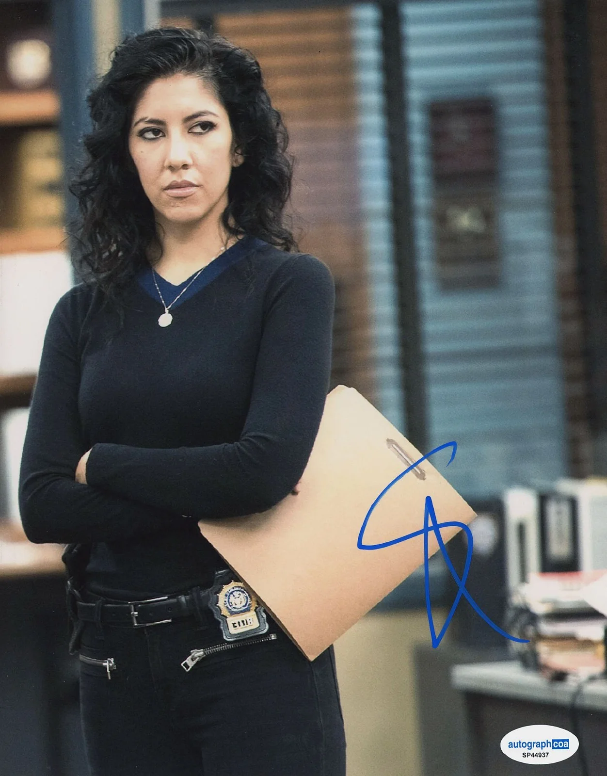 Stephanie Beatriz — Stephanie Beatriz signed "BROOKLYN NINE-NINE" 8x10 Photo EXACT PROOF j Rosa ACOA, image 4