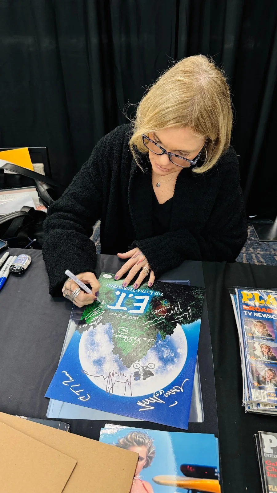 Henry Thomas — E.T. The Extra-Terrestrial 11x14 Mini Poster Signed x6 + JSA + Erica Eleniak, изображение 2