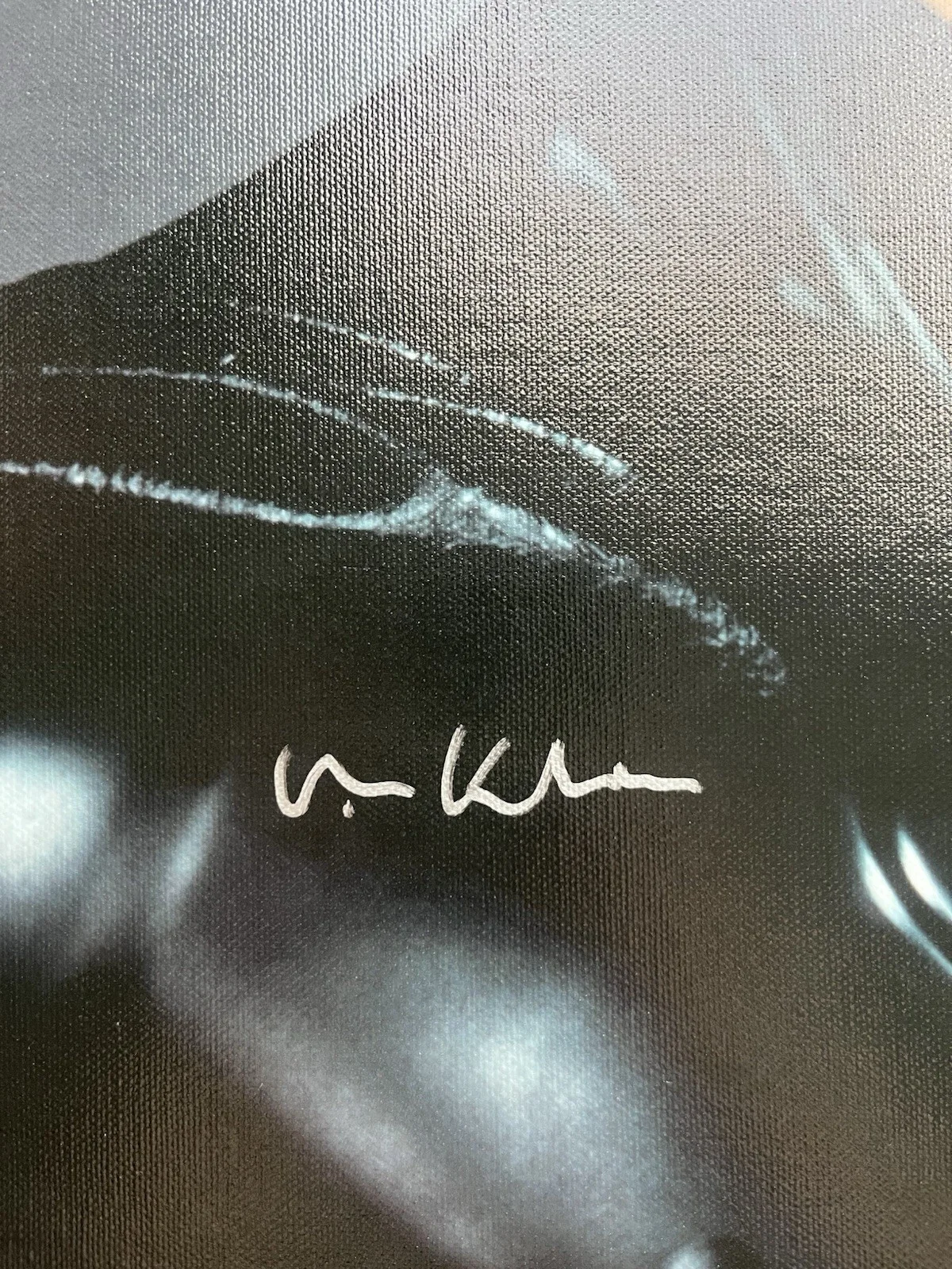 Val Kilmer — Val Kilmer Signed Batman 20x24 Canvas Beckett COA DC Marvel Bruce Wayne, image 4