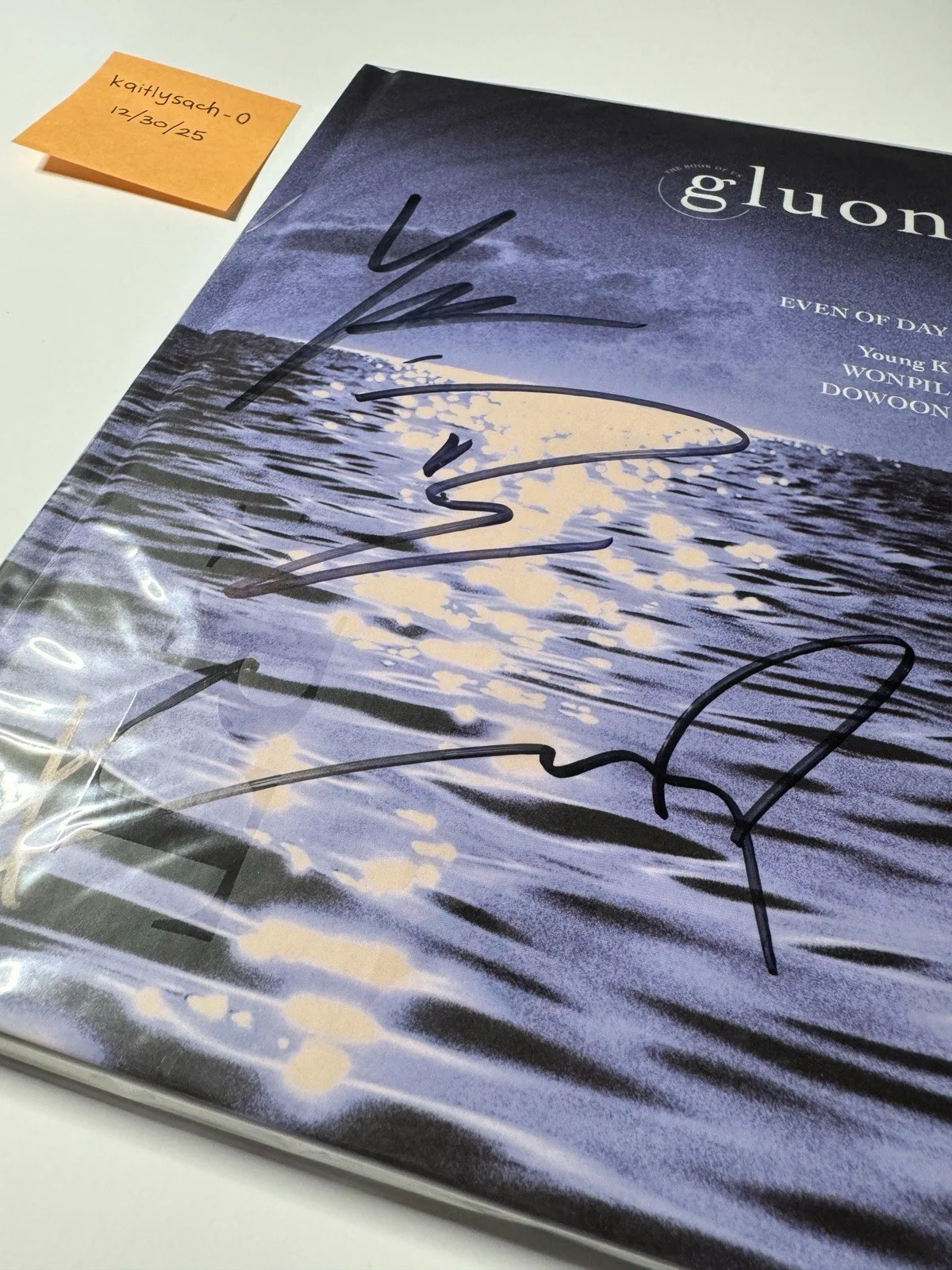 DAY6 Gluon SIGNED Album, image 2