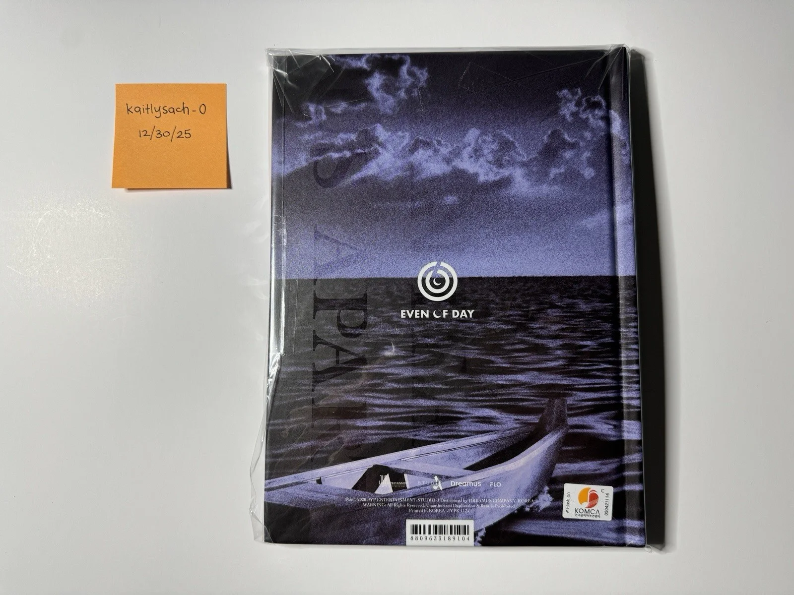 DAY6 Gluon SIGNED Album, image 3