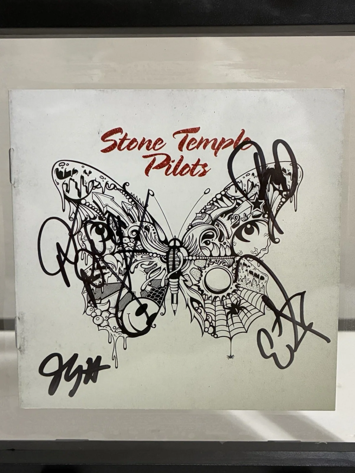 STONE TEMPLE PILOTS AUTOGRAPHED SIGNED FRAMED CD Booklet Self Titled, image 2