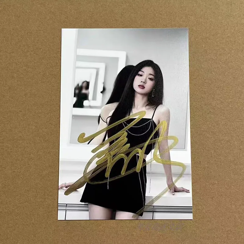Shan YiChun 单依纯 Autographed Signed Photos Collection, image 4