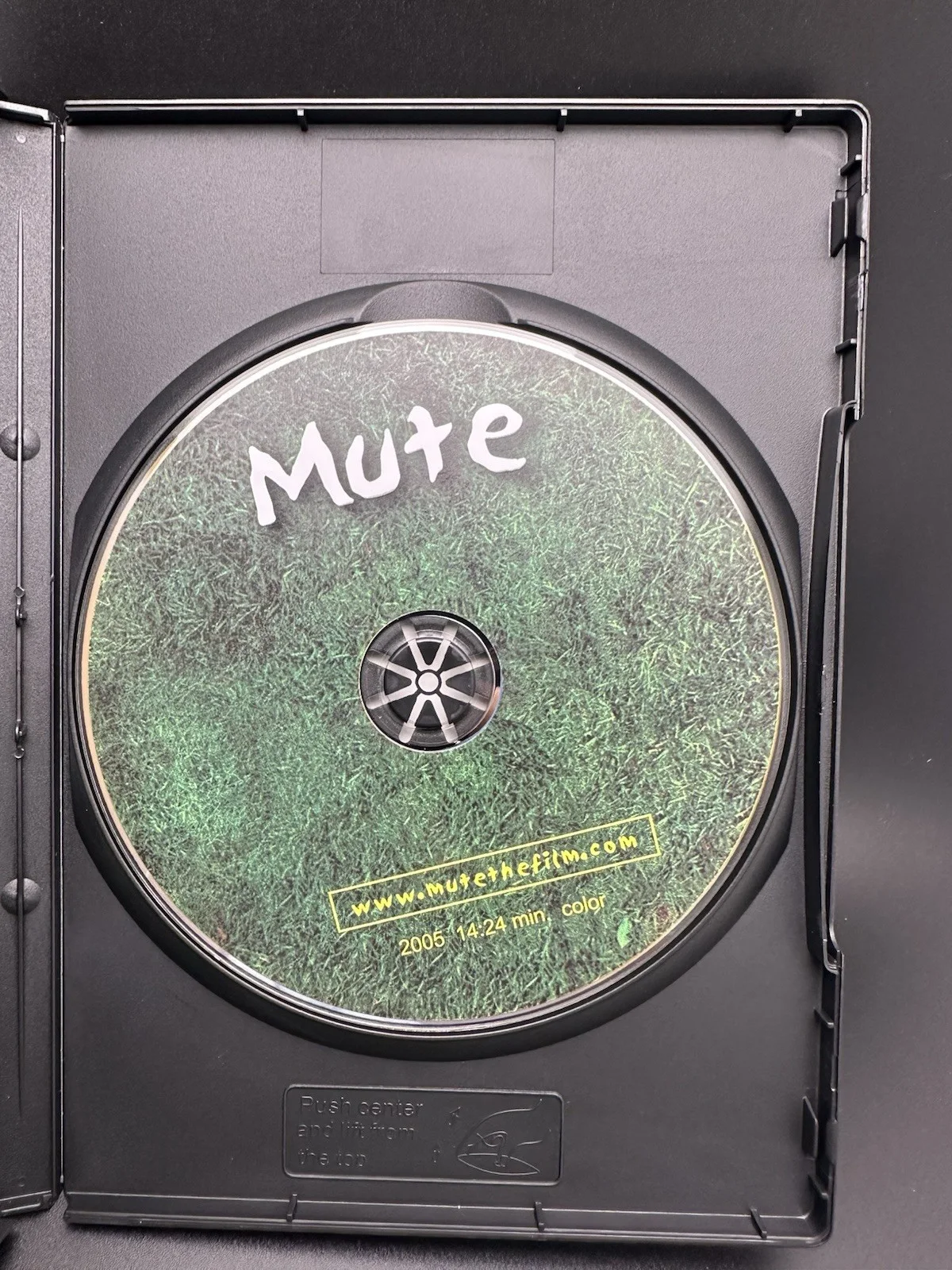 Melissa Joan Hart — Melissa Joan Hart (Actress) Signed CD MUTE ACADEMY AWARD WINNER AUTO (23), image 3