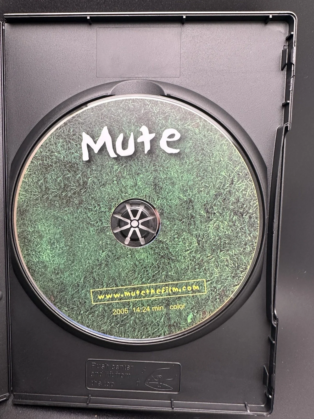 Melissa Joan Hart — Melissa Joan Hart (Actress) Signed CD MUTE ACADEMY AWARD WINNER AUTO (20), image 3