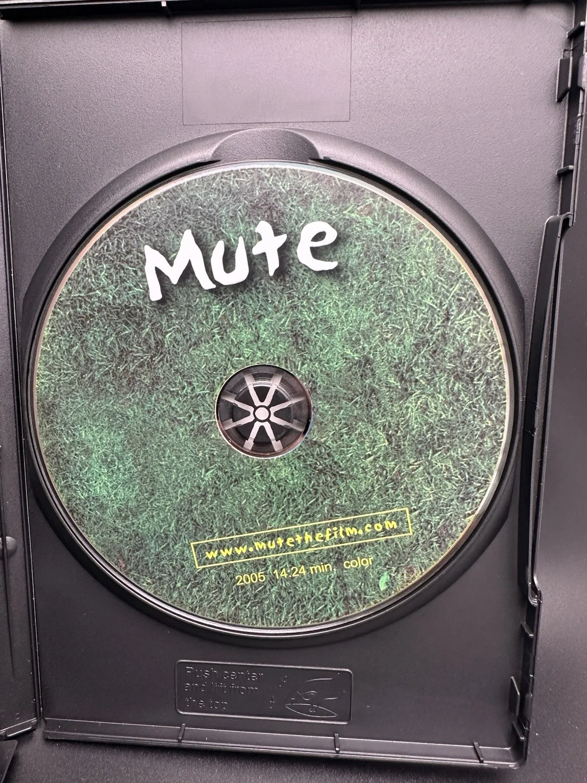 Melissa Joan Hart — Melissa Joan Hart (Actress) Signed CD MUTE ACADEMY AWARD WINNER AUTO (17), image 3