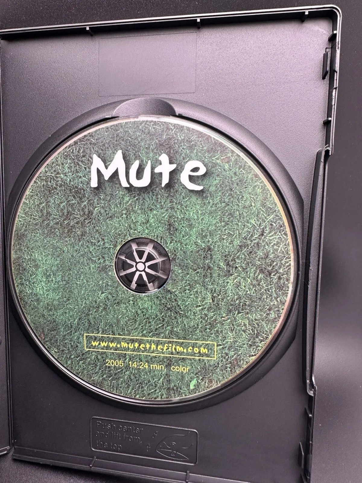 Melissa Joan Hart — Melissa Joan Hart (Actress) Signed CD MUTE ACADEMY AWARD WINNER AUTO (16), image 3