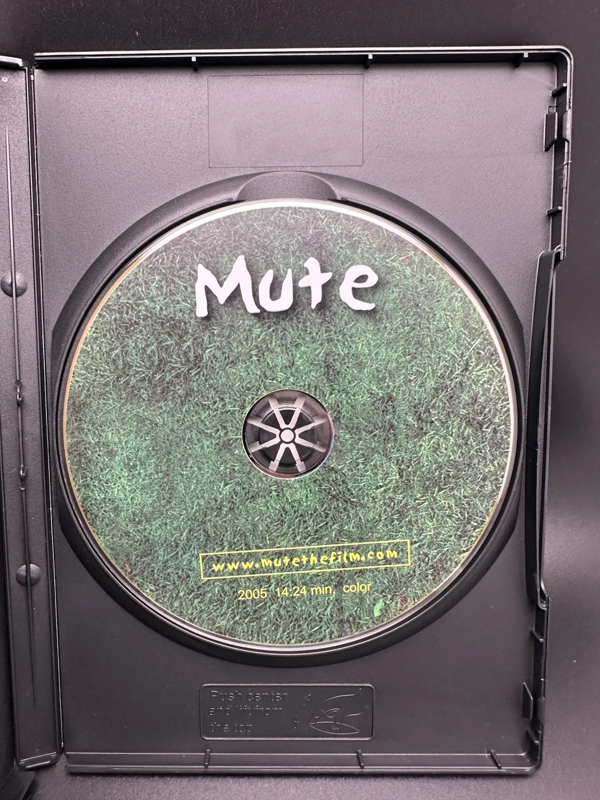 Melissa Joan Hart — Melissa Joan Hart (Actress) Signed CD MUTE ACADEMY AWARD WINNER AUTO (16), изображение 3