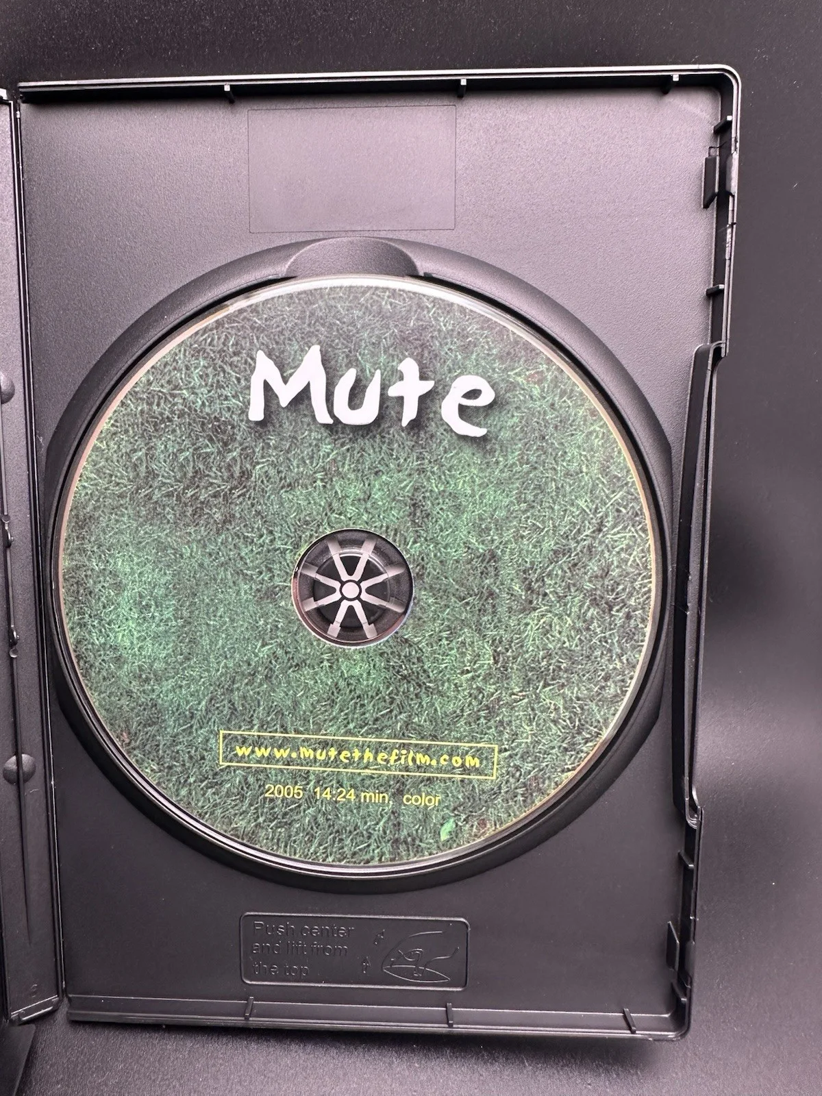Melissa Joan Hart — Melissa Joan Hart (Actress) Signed CD MUTE ACADEMY AWARD WINNER AUTO (14), image 3