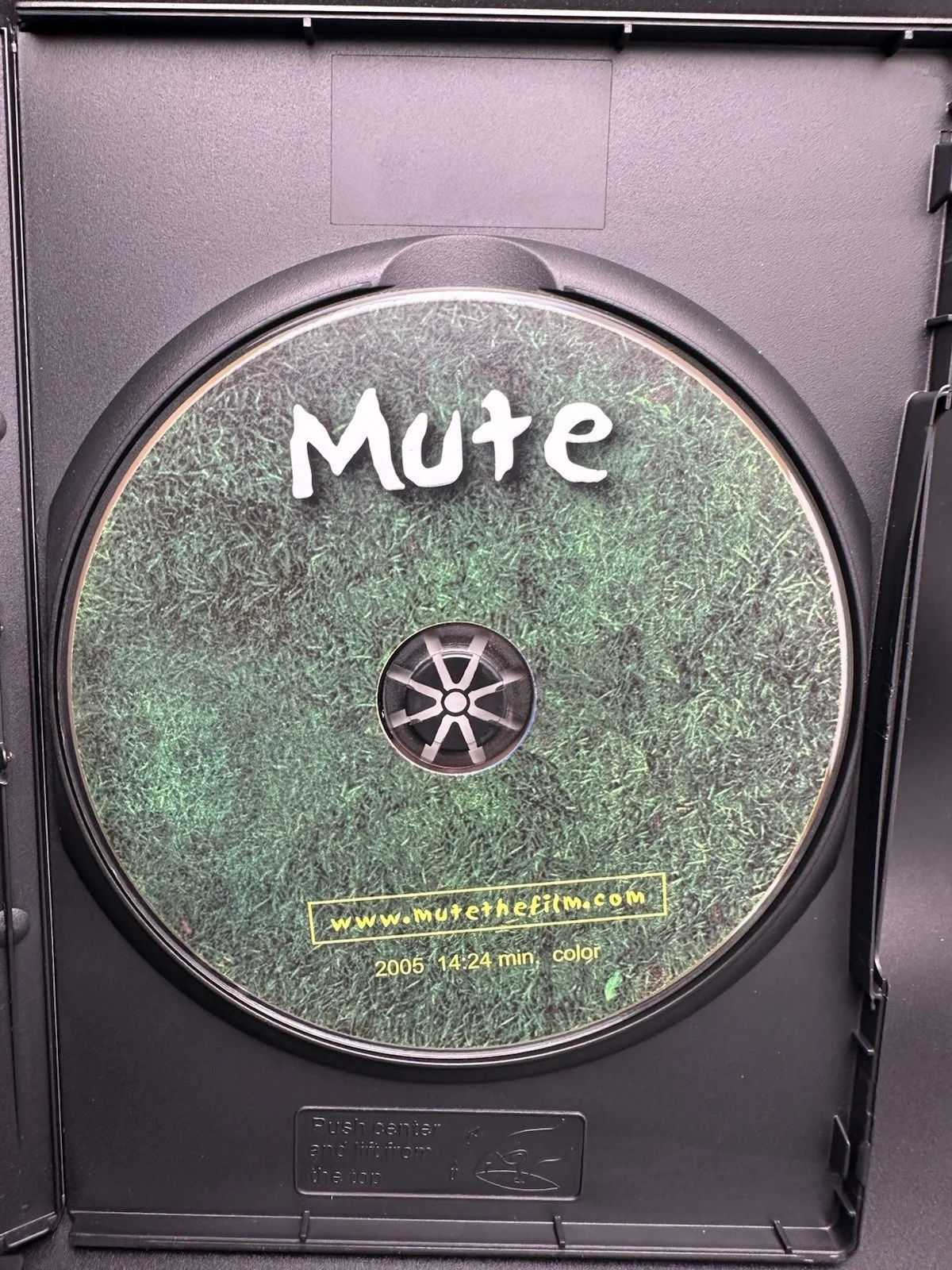 Melissa Joan Hart — Melissa Joan Hart (Actress) Signed CD MUTE ACADEMY AWARD WINNER AUTO (12), image 3