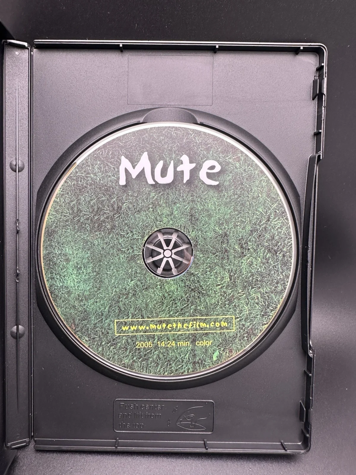 Melissa Joan Hart — Melissa Joan Hart (Actress) Signed CD MUTE ACADEMY AWARD WINNER AUTO (10), image 3