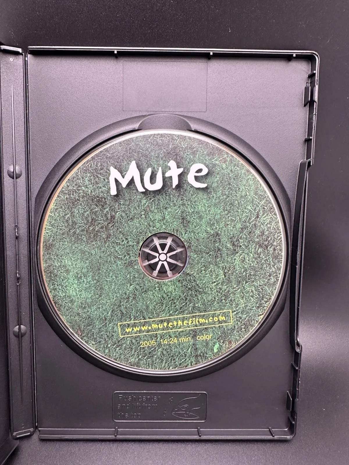 Melissa Joan Hart — Melissa Joan Hart (Actress) Signed CD MUTE ACADEMY AWARD WINNER AUTO (7), image 3