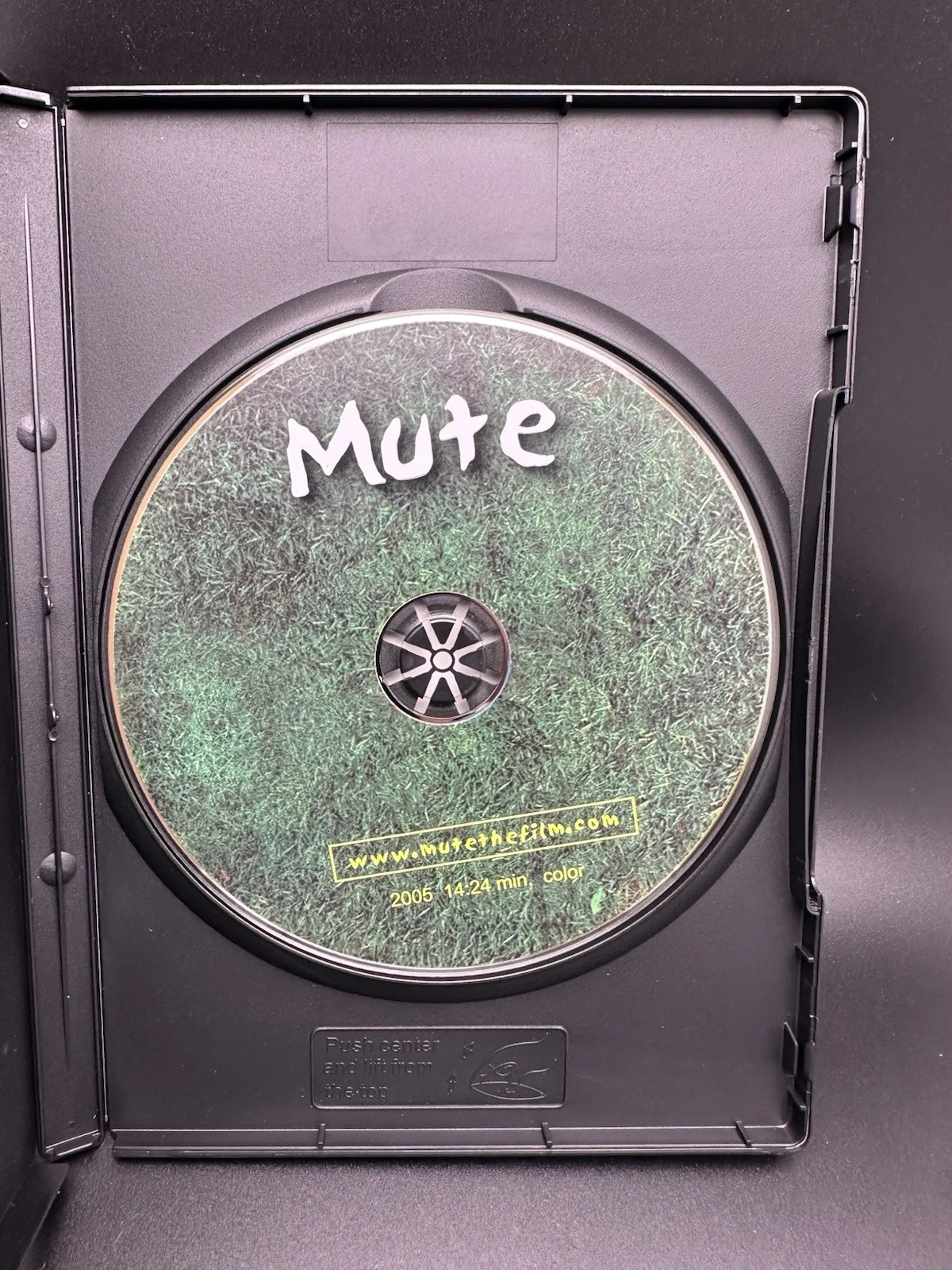 Melissa Joan Hart — Melissa Joan Hart (Actress) Signed CD MUTE ACADEMY AWARD WINNER AUTO (5), изображение 3