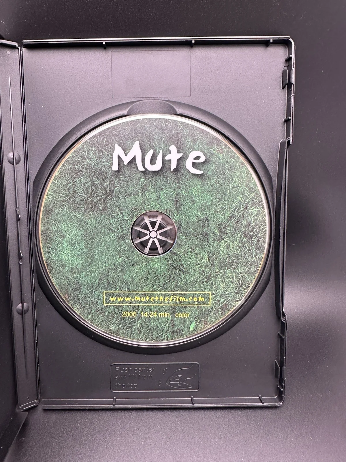 Melissa Joan Hart — Melissa Joan Hart (Actress) Signed CD MUTE ACADEMY AWARD WINNER AUTO (6), image 3