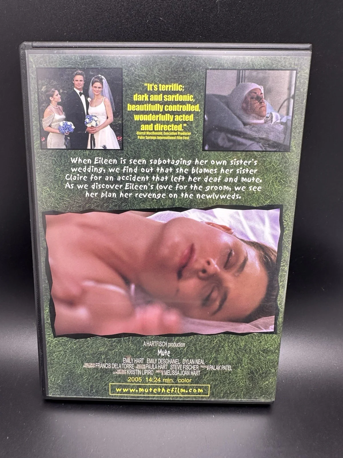 Melissa Joan Hart — Melissa Joan Hart (Actress) Signed CD MUTE ACADEMY AWARD WINNER AUTO, image 2
