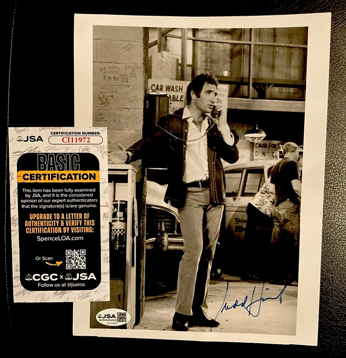 Judd Hirsch — Judd Hirsch signed photo JSA 7x9 ABC 1978 TAXI Studio original w/ COA