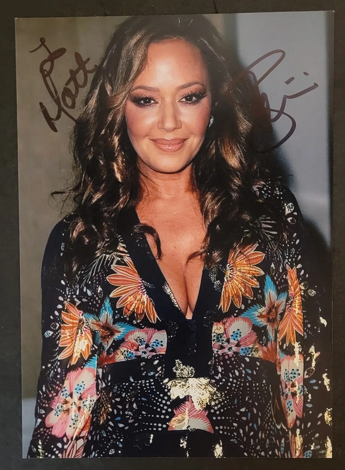 Leah Remini — Leah Remini Actress Television Autographed Signed Two 5"x7" Photos, изображение 2