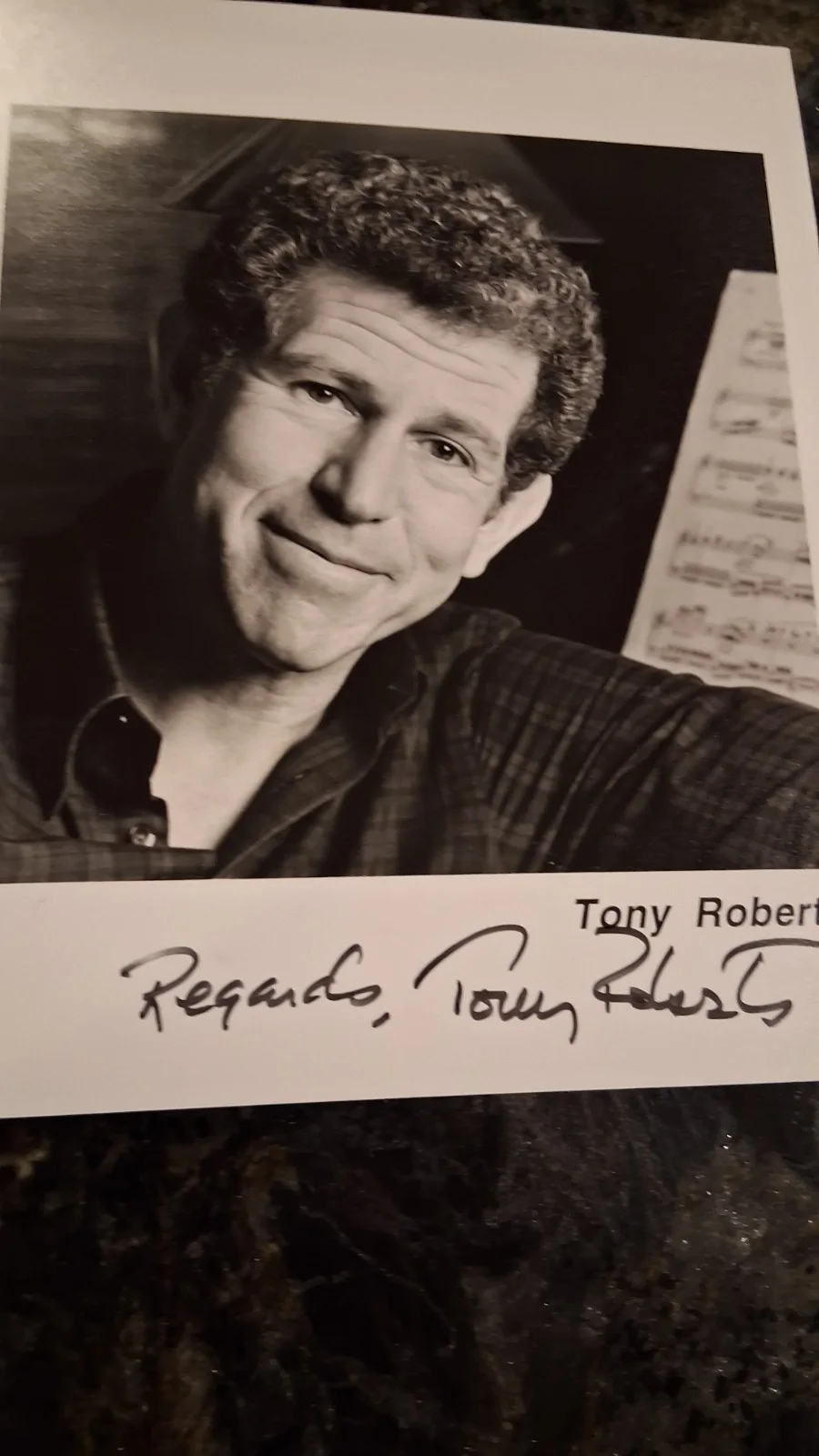 Tony Roberts — Tony Roberts signed B&W 8x10 photo, image 3
