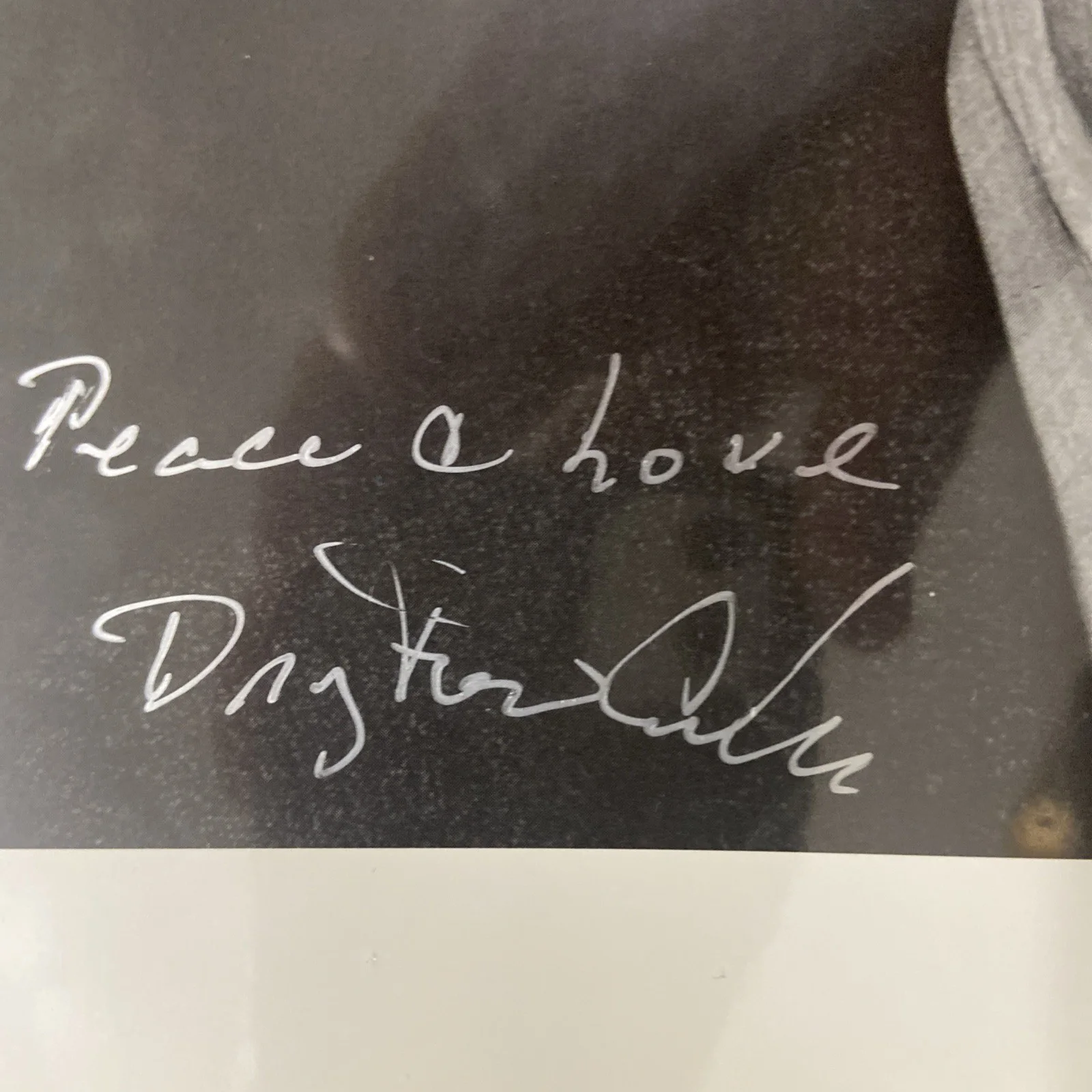 Dayton Callie Sons of Anarchy Deadwood Signed 8X10 b&w Photo inscribe Peace Love, изображение 2
