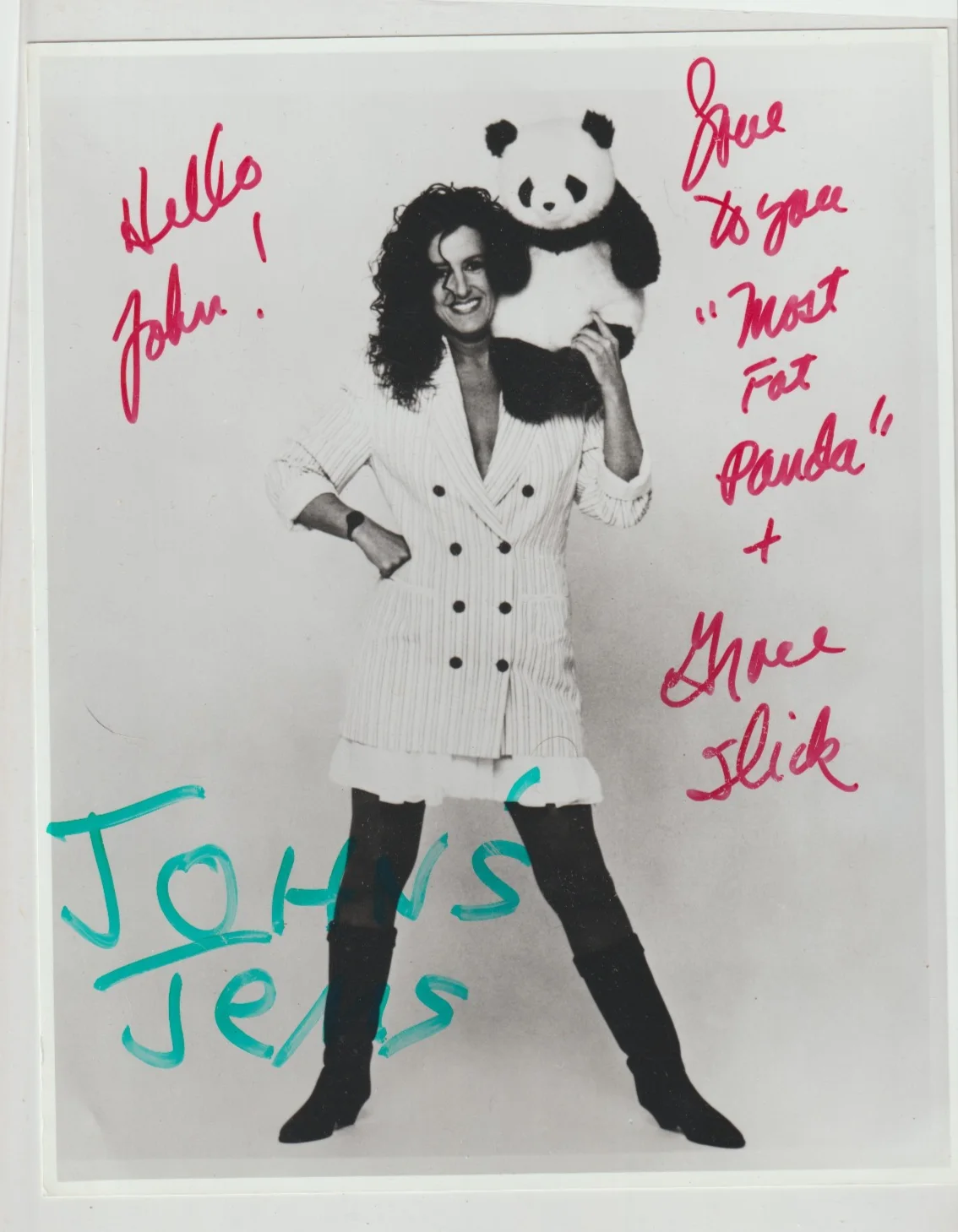 GRACE SLICK SIGNED 8x10 PROMO PHOTO (WITH MOST FAT PANDA)- JEFFERSON AIRPLANE, изображение 2