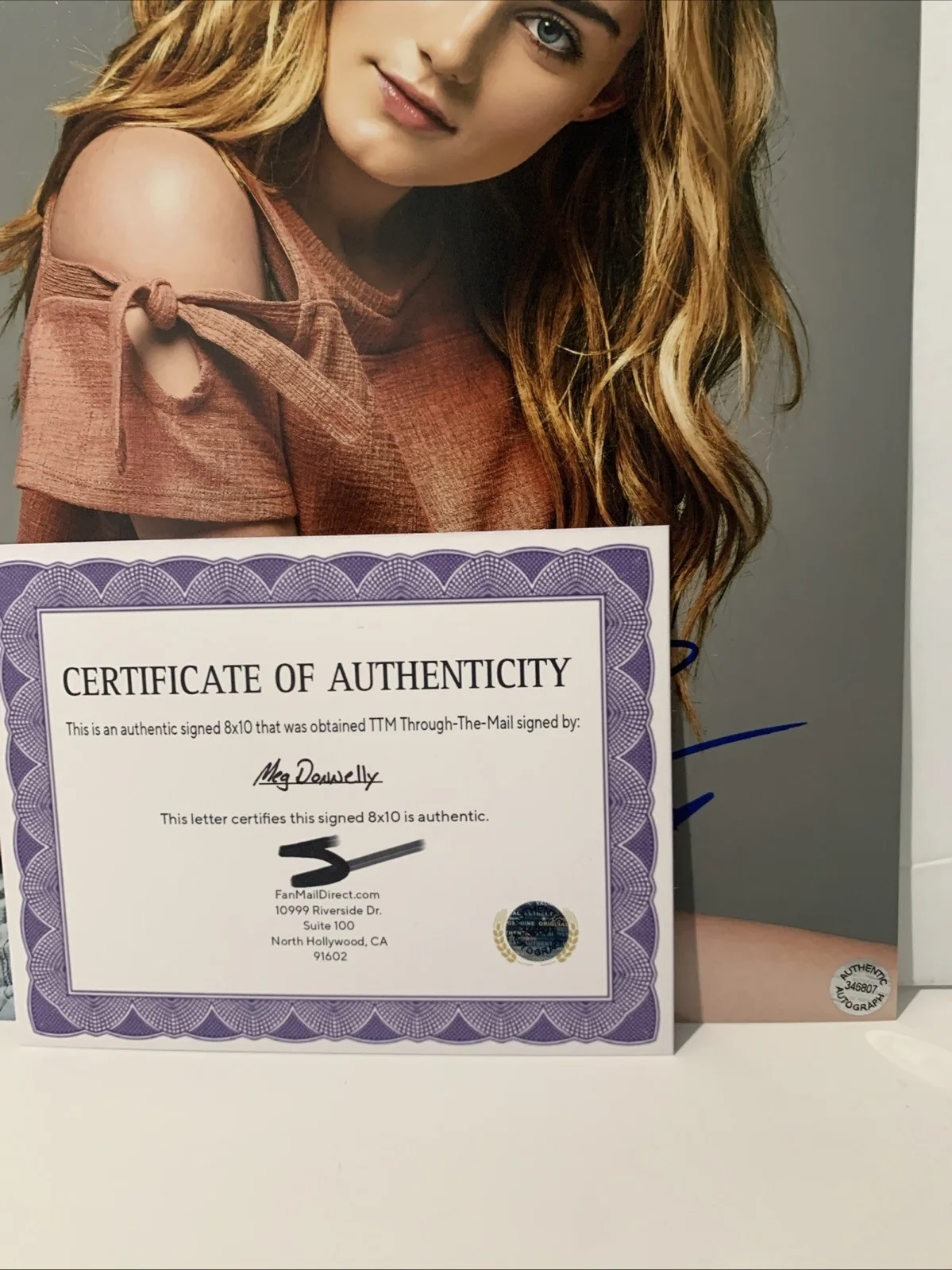 actress — Meg Donnelly (Actress) Signed Autographed 8x10 photo - AUTO with COA, изображение 2