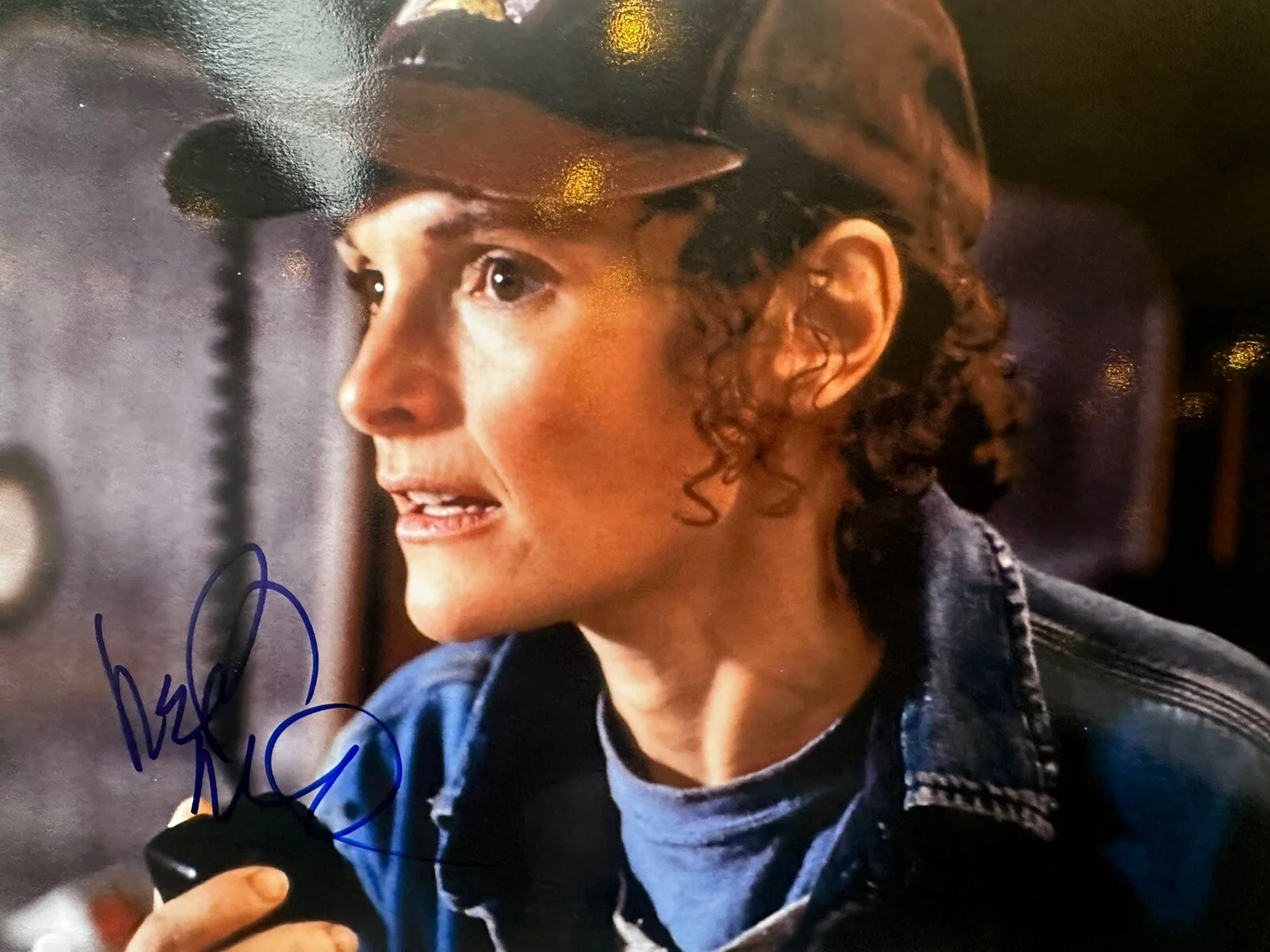 Mary Elizabeth Mastrantonio — Mary Elizabeth Mastrantonio Signed 8x10 photo in Person. James Cameron The Abyss