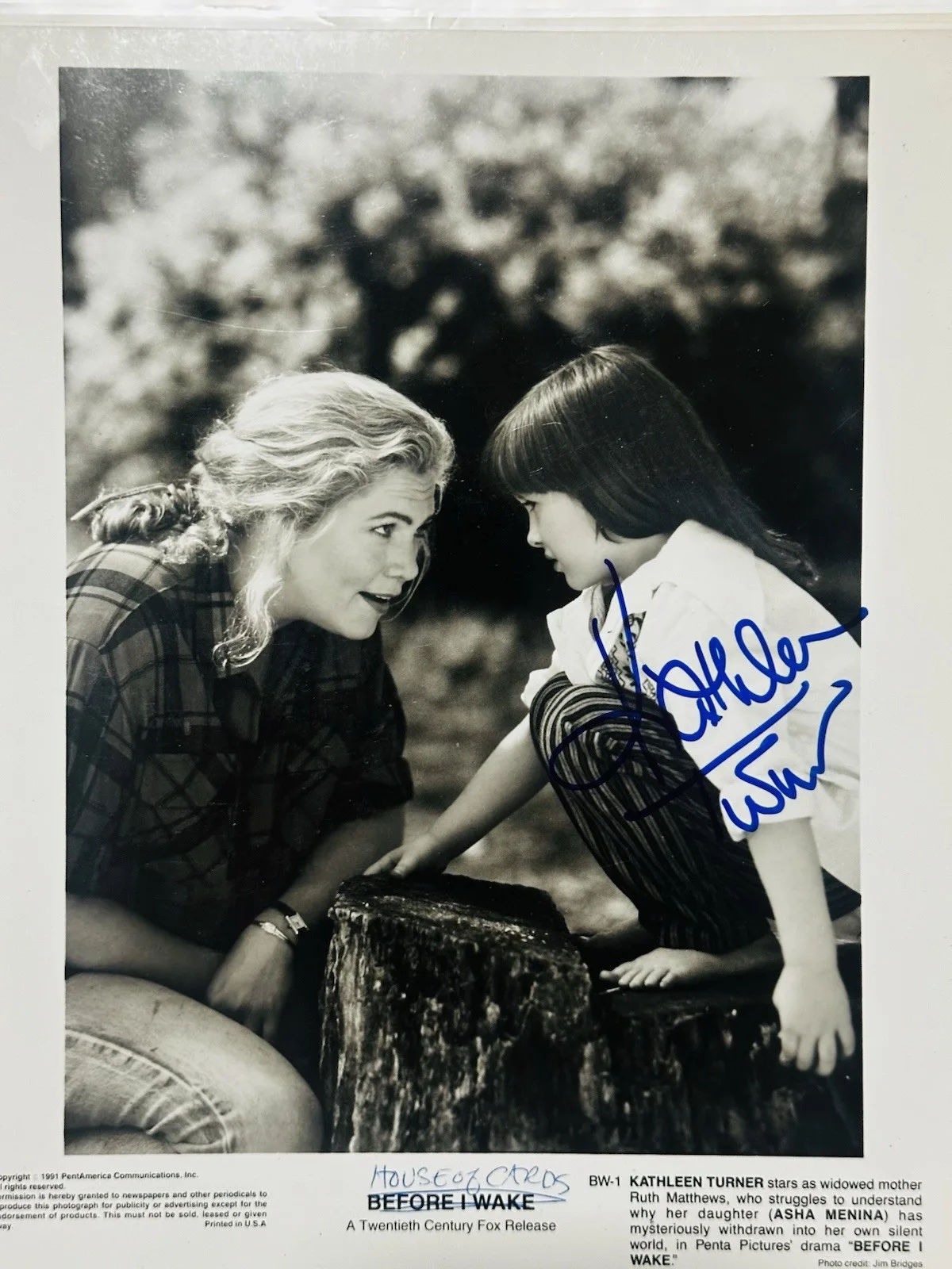 Kathleen Turner — Kathleen Turner signed 8x10 Photo In Person. Romancing The Stone