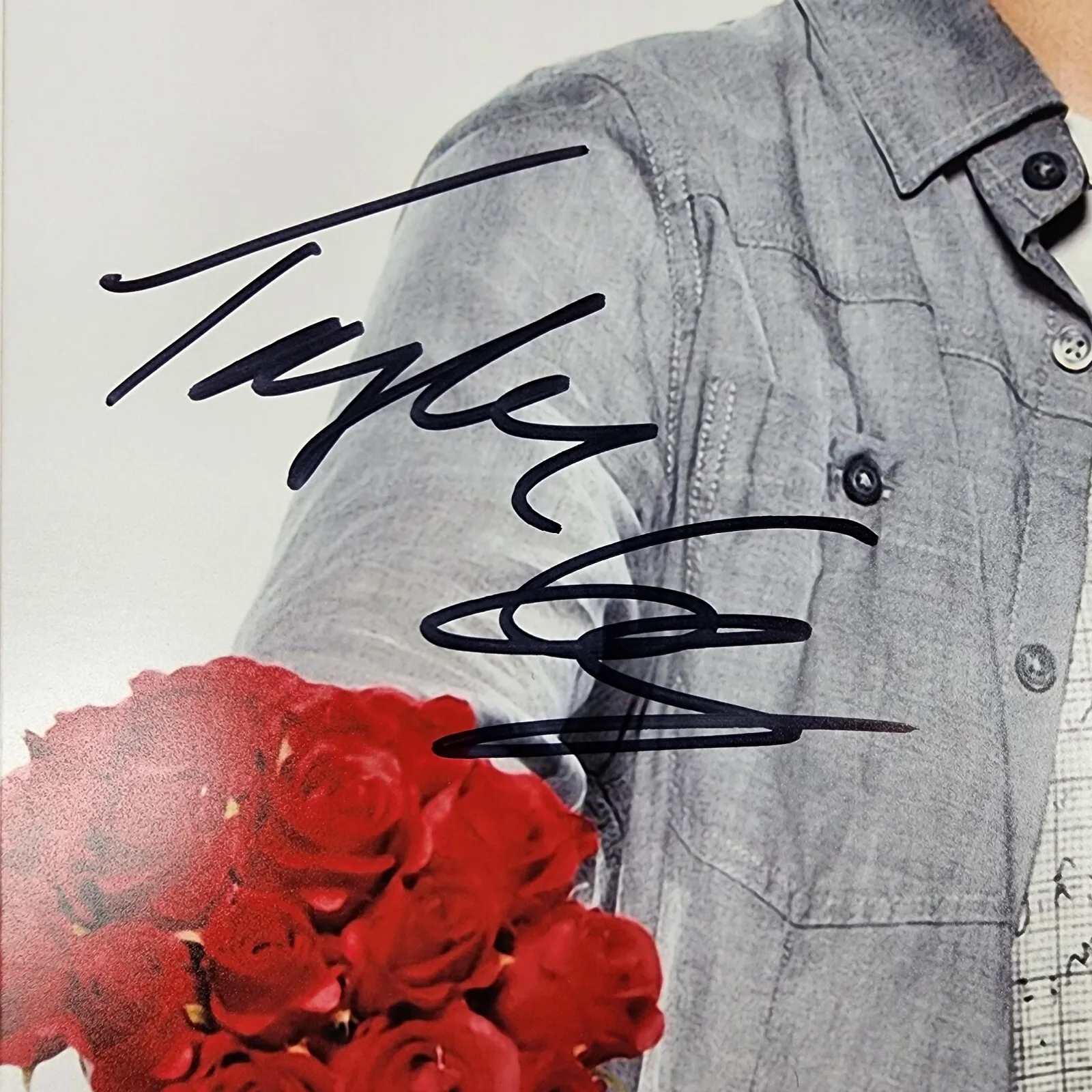 Taylor Gray — Actor Taylor Gray Signed 8x10 Autograph (No COA) Photo Picture, image 2