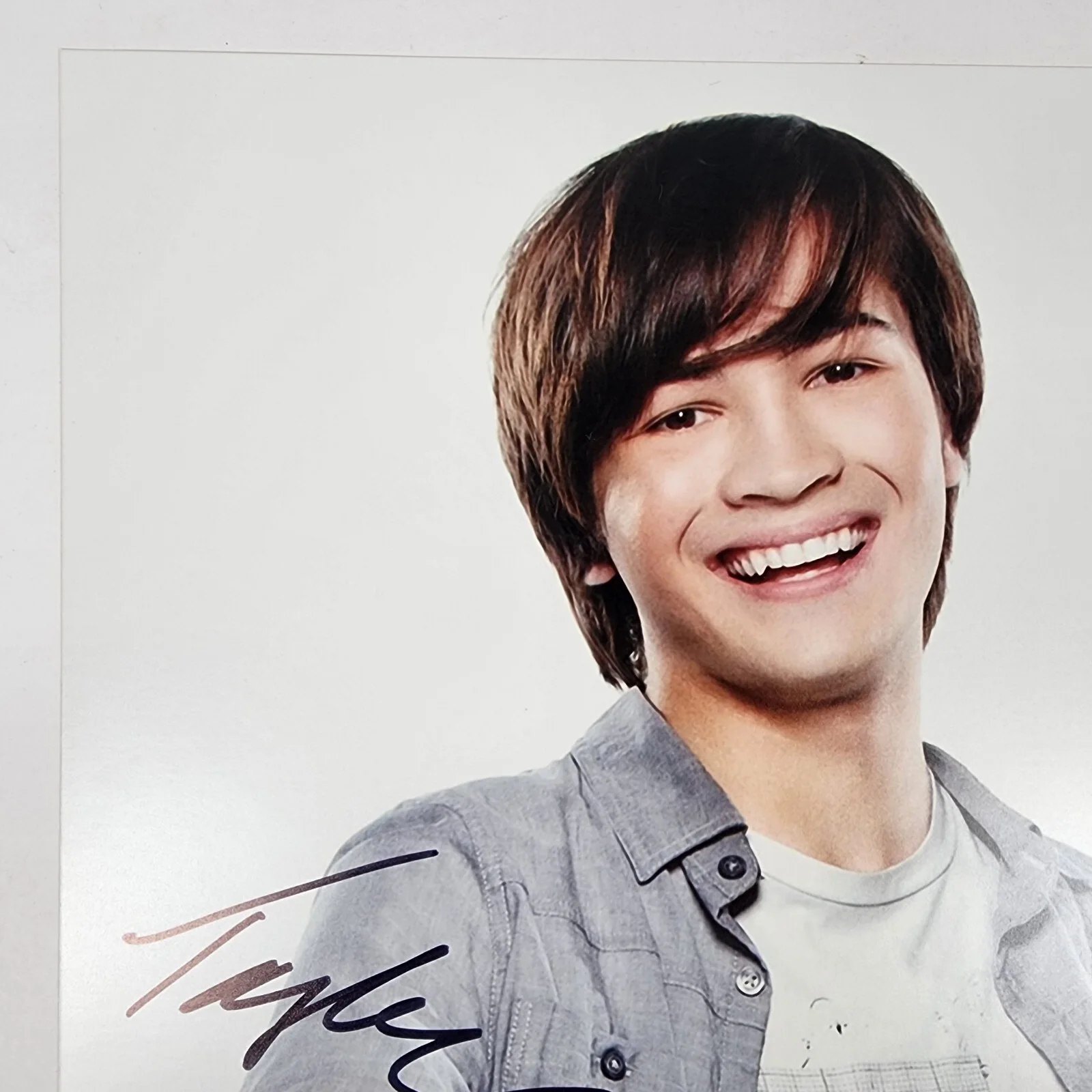Taylor Gray — Actor Taylor Gray Signed 8x10 Autograph (No COA) Photo Picture, image 3