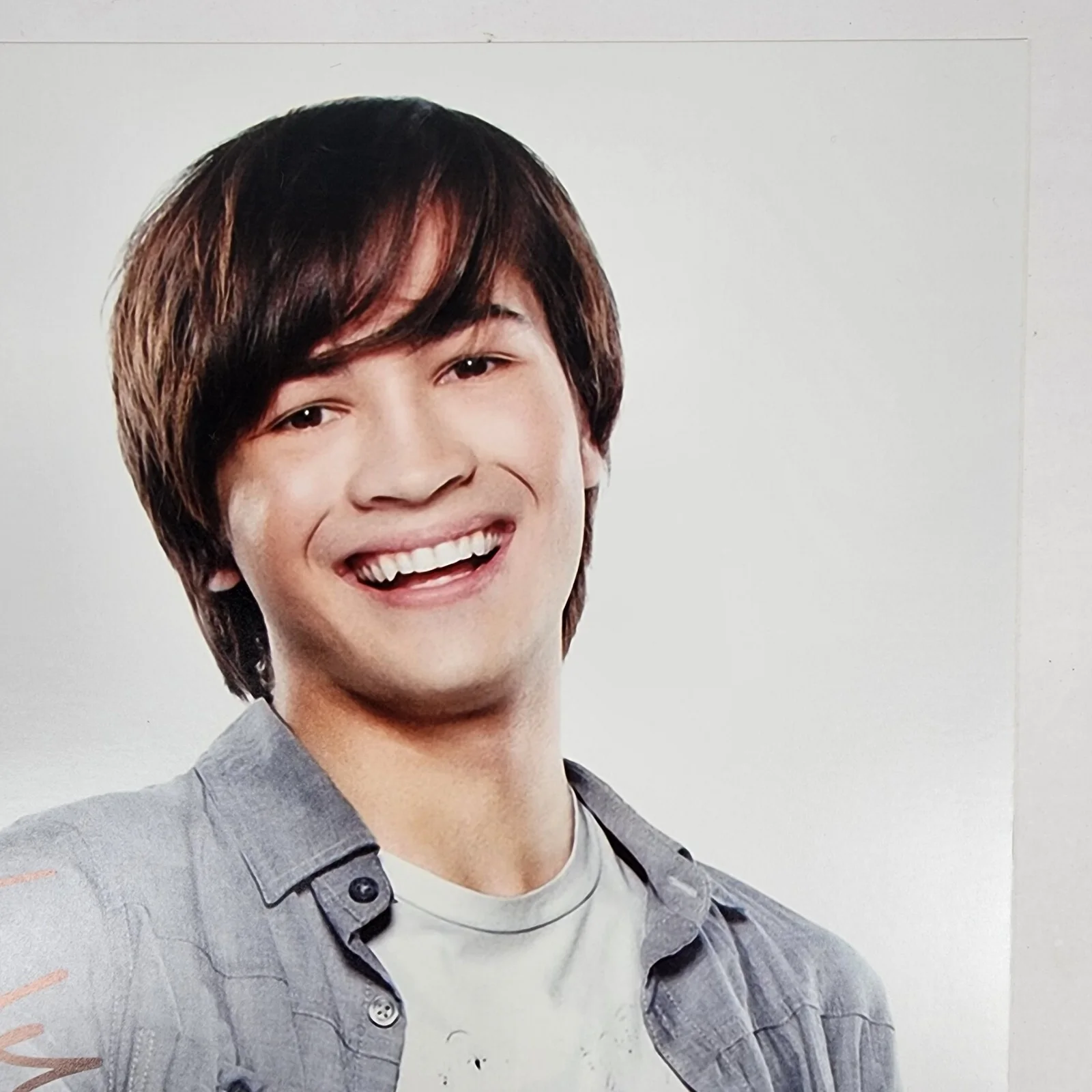 Taylor Gray — Actor Taylor Gray Signed 8x10 Autograph (No COA) Photo Picture, image 4