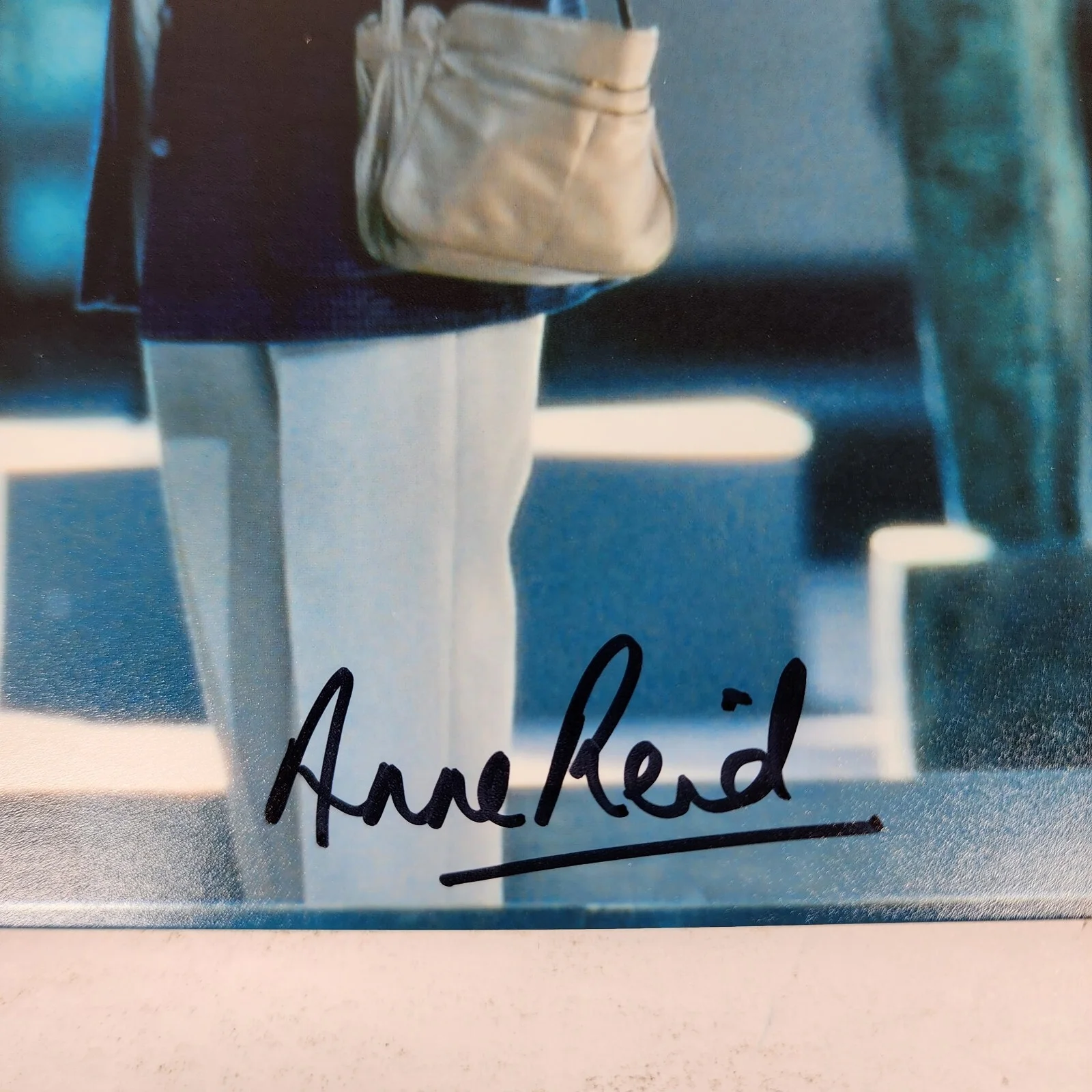 Anne Reid — British Actress Anne Reid Signed 8x10 Autograph (No COA) Photo Picture, изображение 2