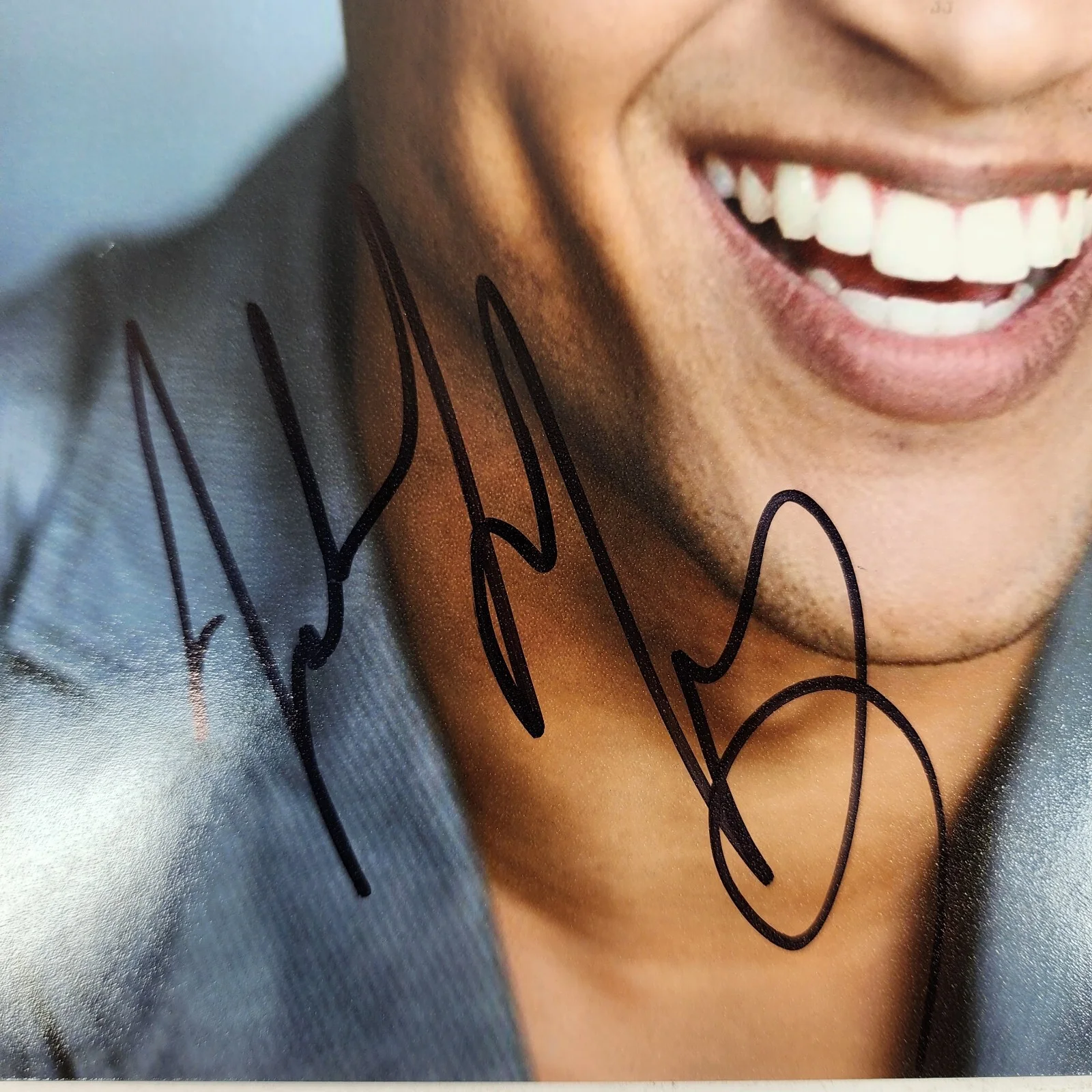 Tahj Mowry — 'Smart Guy' Actor/Singer Tahj Mowry Signed 8x10 Autograph (No COA) Picture, изображение 2
