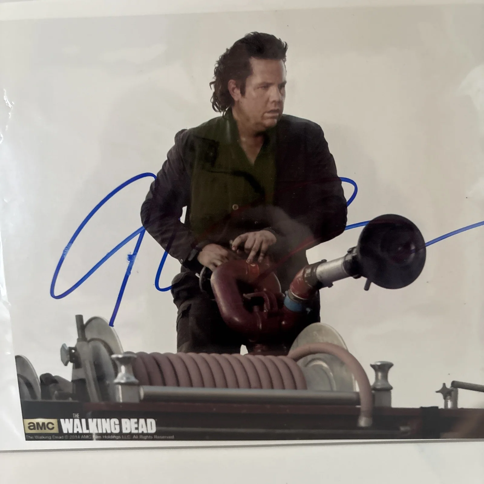Josh McDermitt — Josh McDermitt THE WALKING DEAD Autographed Signed 8 x 10 Photo Wizard World COA, image 2