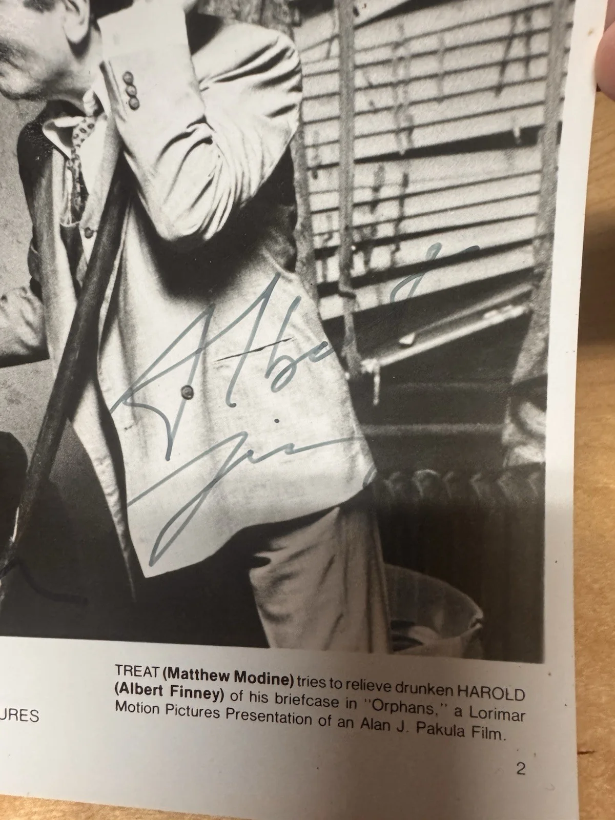 Albert Finney And Mathew Modine Signed Cast Photo. Orphans. In Person 8x10. B&W, изображение 3