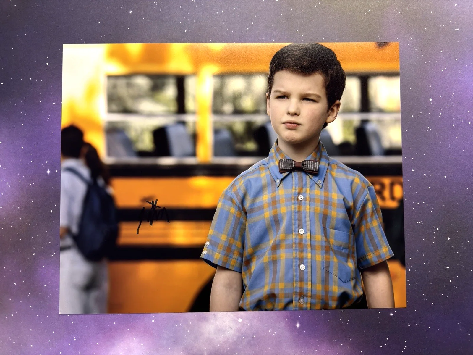 Iain Armitage — Iain Armitage Autograph Signed 11x14 Photo Autograph World COA YOUNG SHELDON