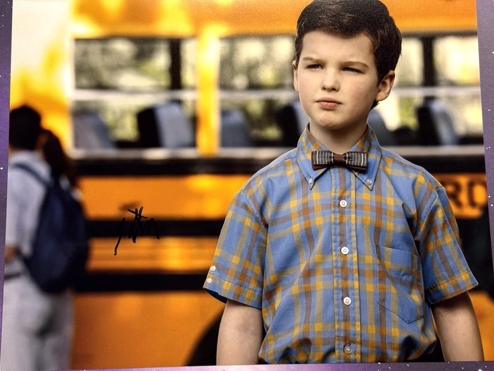 Iain Armitage — Iain Armitage Autograph Signed 11x14 Photo Autograph World COA YOUNG SHELDON, image 4