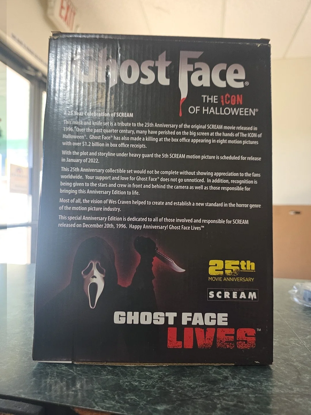 Skeet Ulrich — Scream 25th Anniversary Ghostface Collector Set Signed By Billy! Skeet Ulrich!, image 3