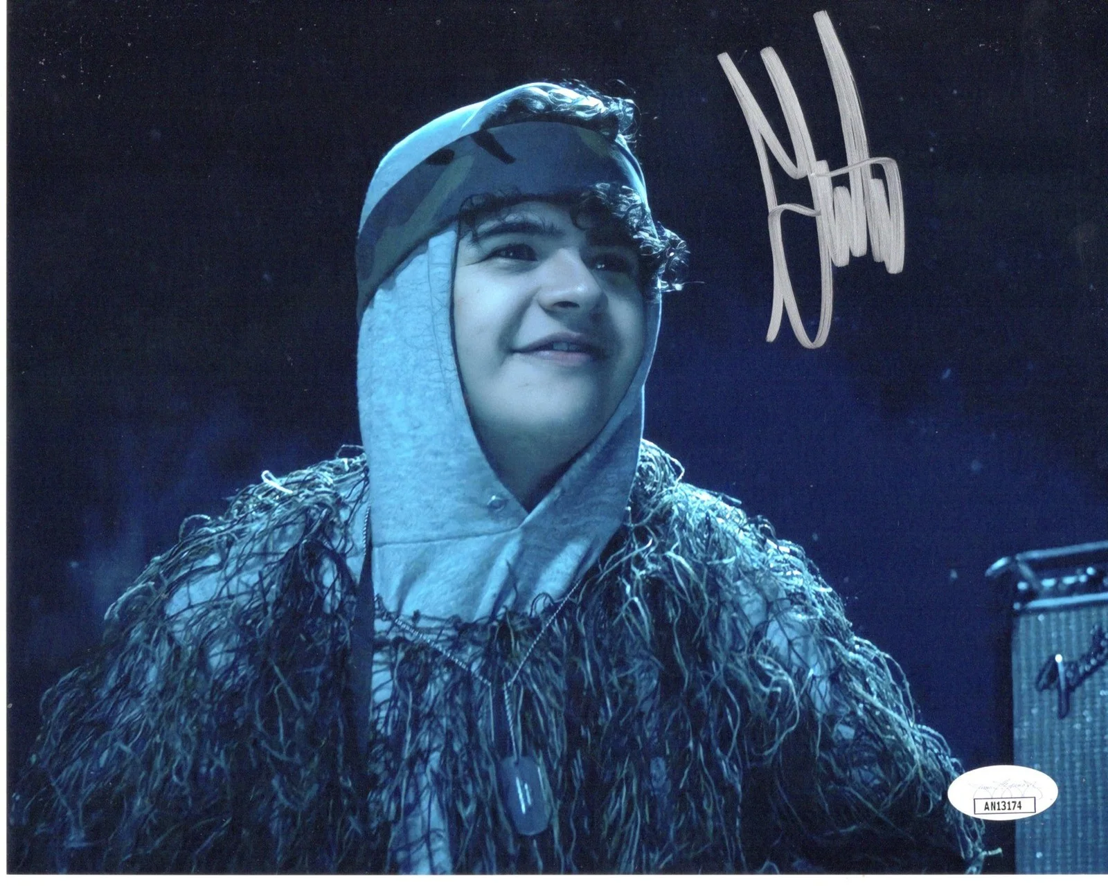 Gaten Matarazzo — Gaten Matarazzo signed 8x10 Photo Dustin Henderson Stranger Things JSA
