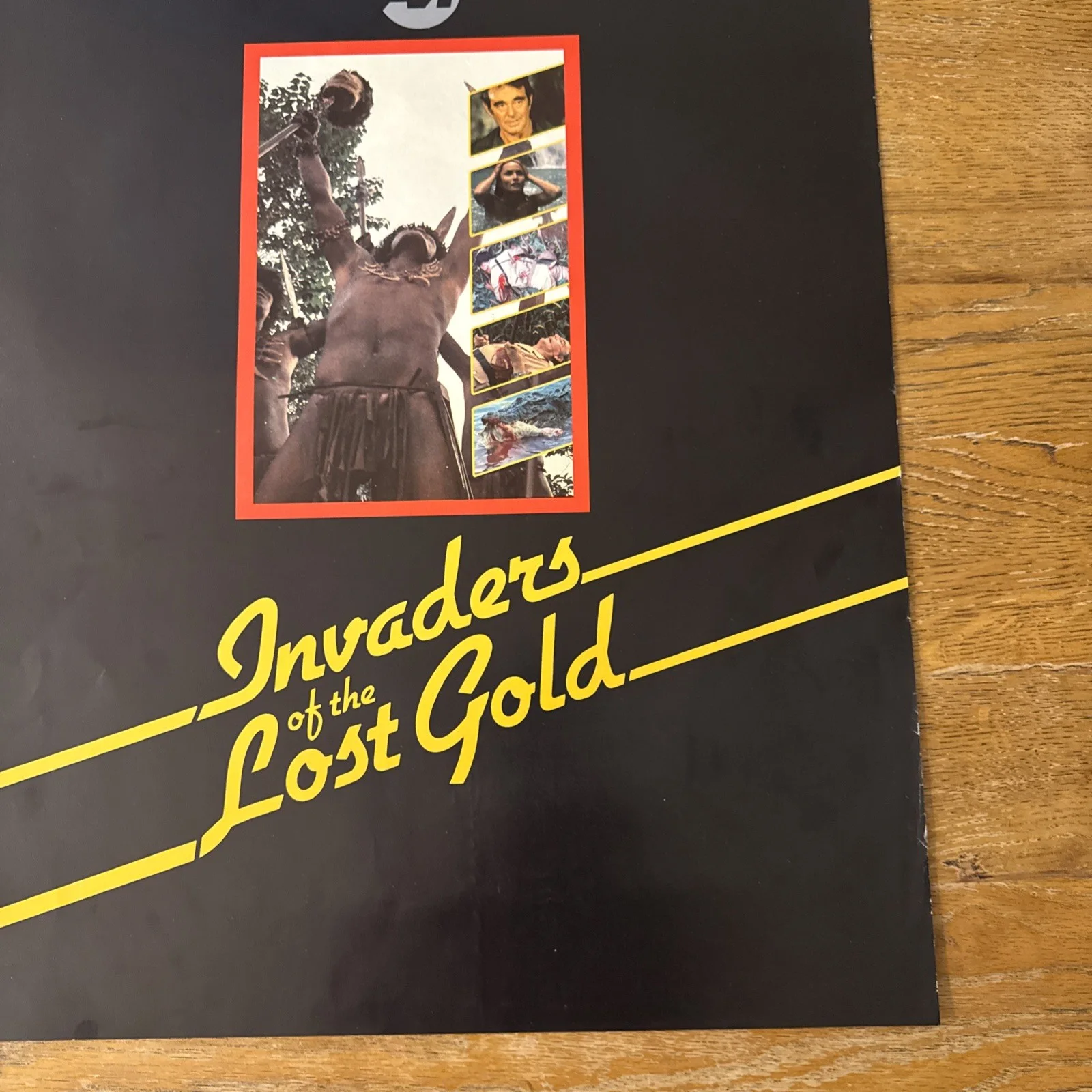 Invaders Of The Lost Gold 1982 Original Video Shop VHS Poster Rare Rolled, изображение 4
