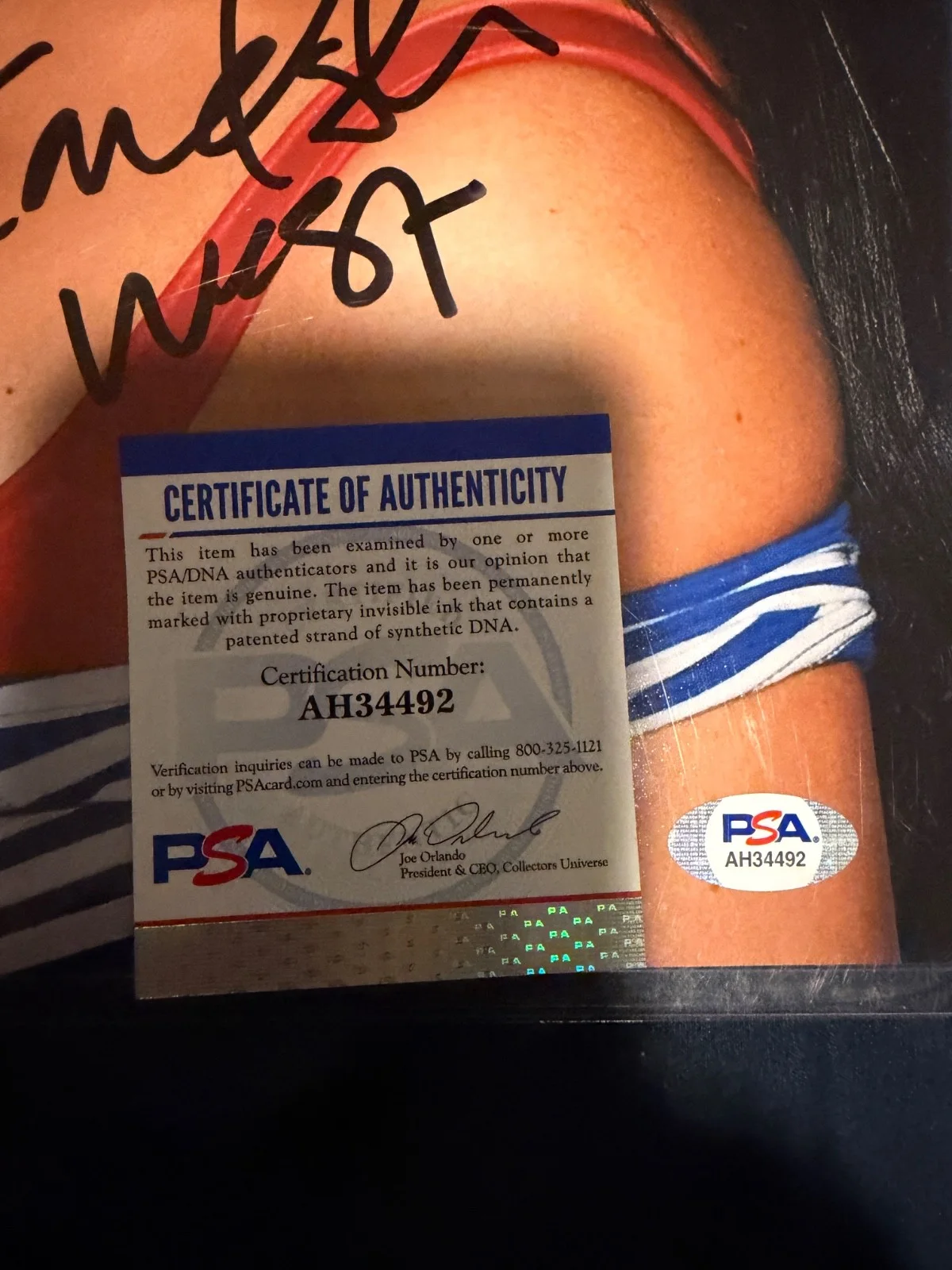 Kim Kardashian — Autographed Kim Kardashian 11x14 PSA authenticated Rolling Stone Cover, image 3
