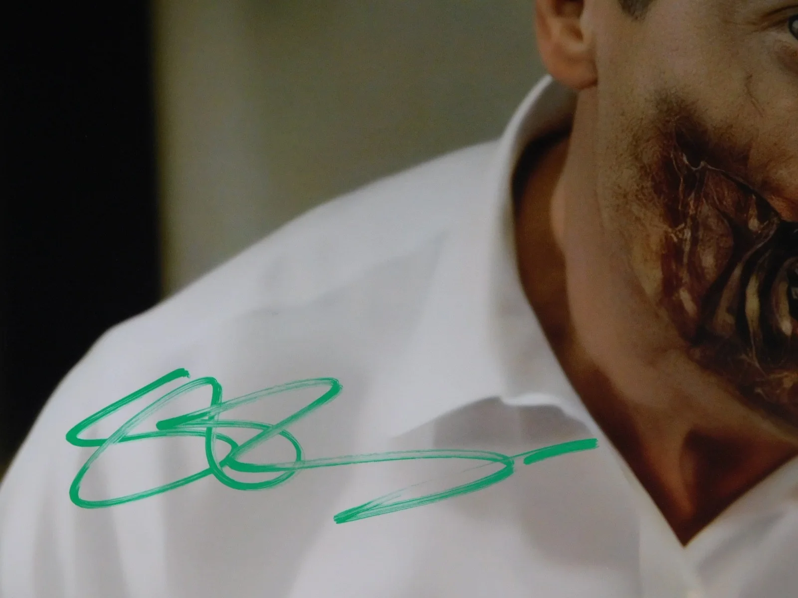 Sasha Roiz — Sasha Roiz Signed / Autographed 8x10 Photo Grimm JSA COA, image 2